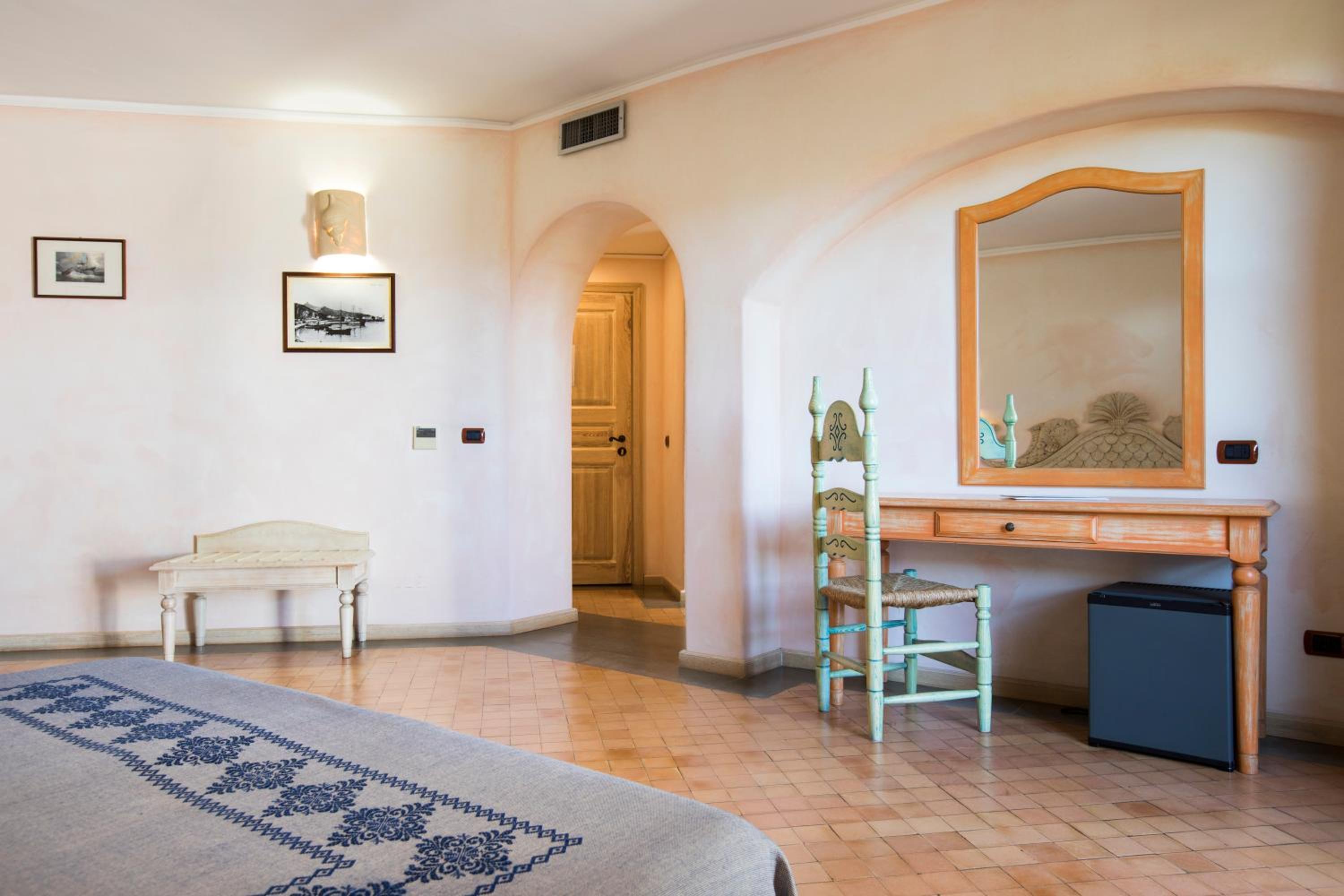 Triple Room - Photo 7