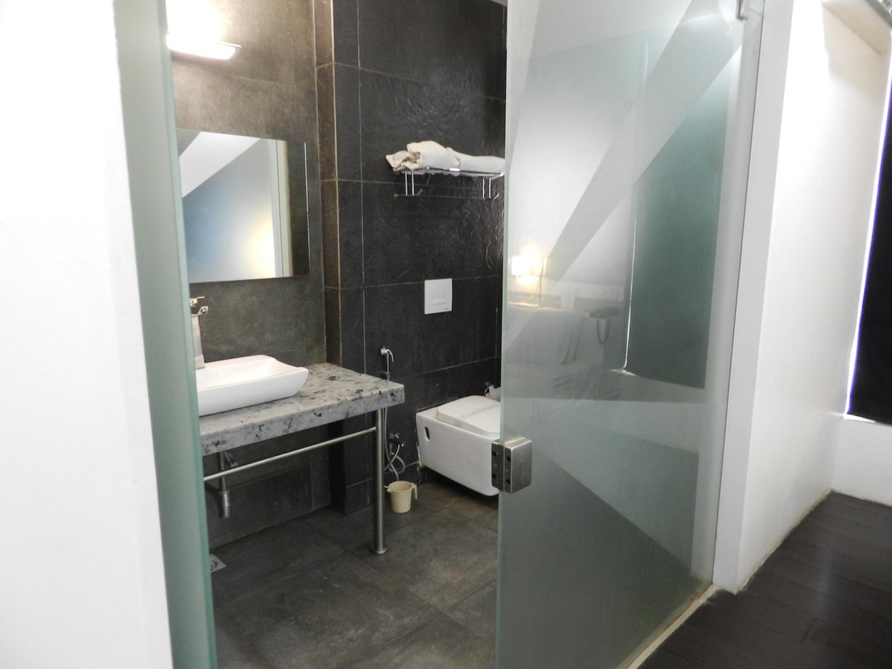 Super Deluxe Double Room photo 2