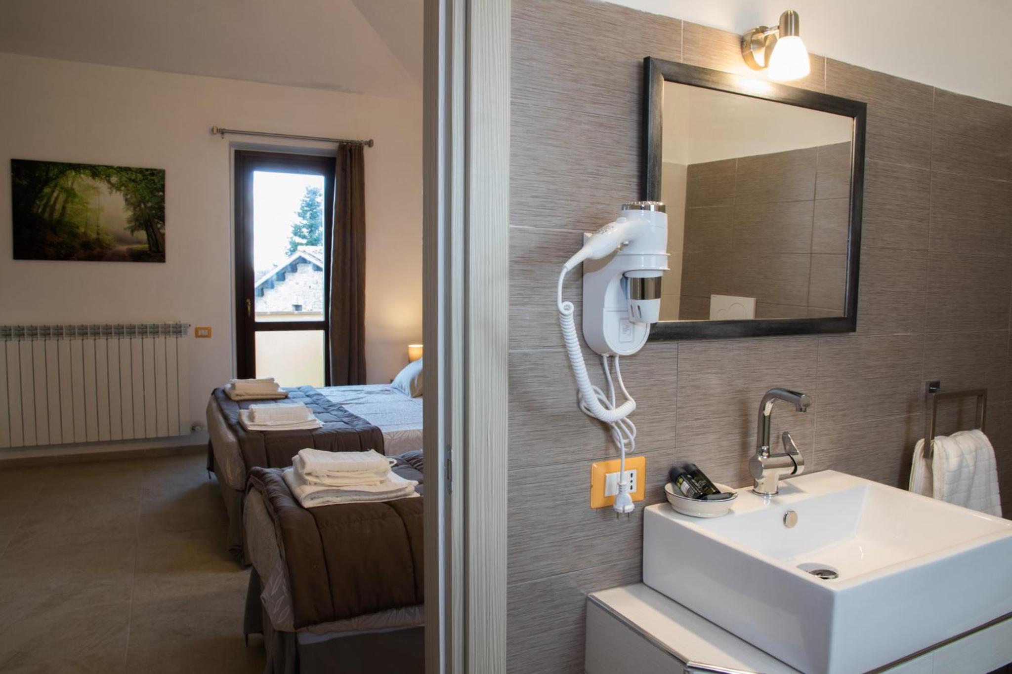Triple Room with Bathroom