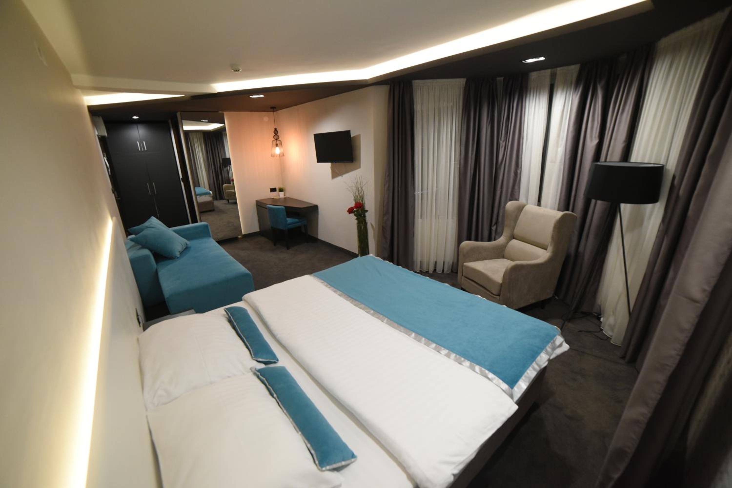 Triple Room photo 2