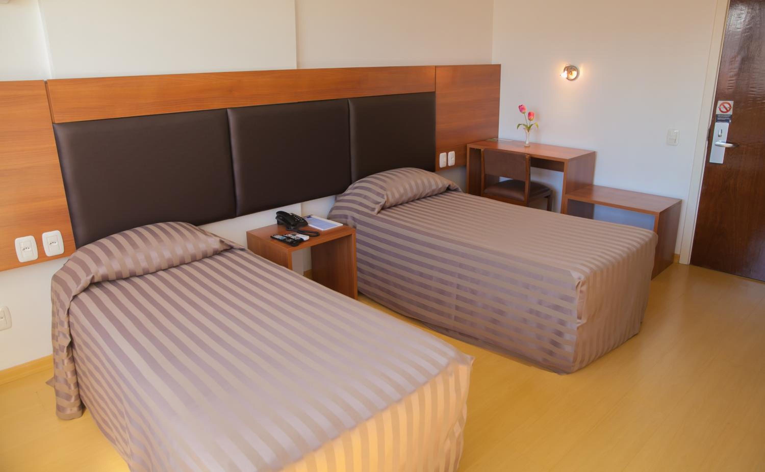 Deluxe Double or Twin Room - Photo 4