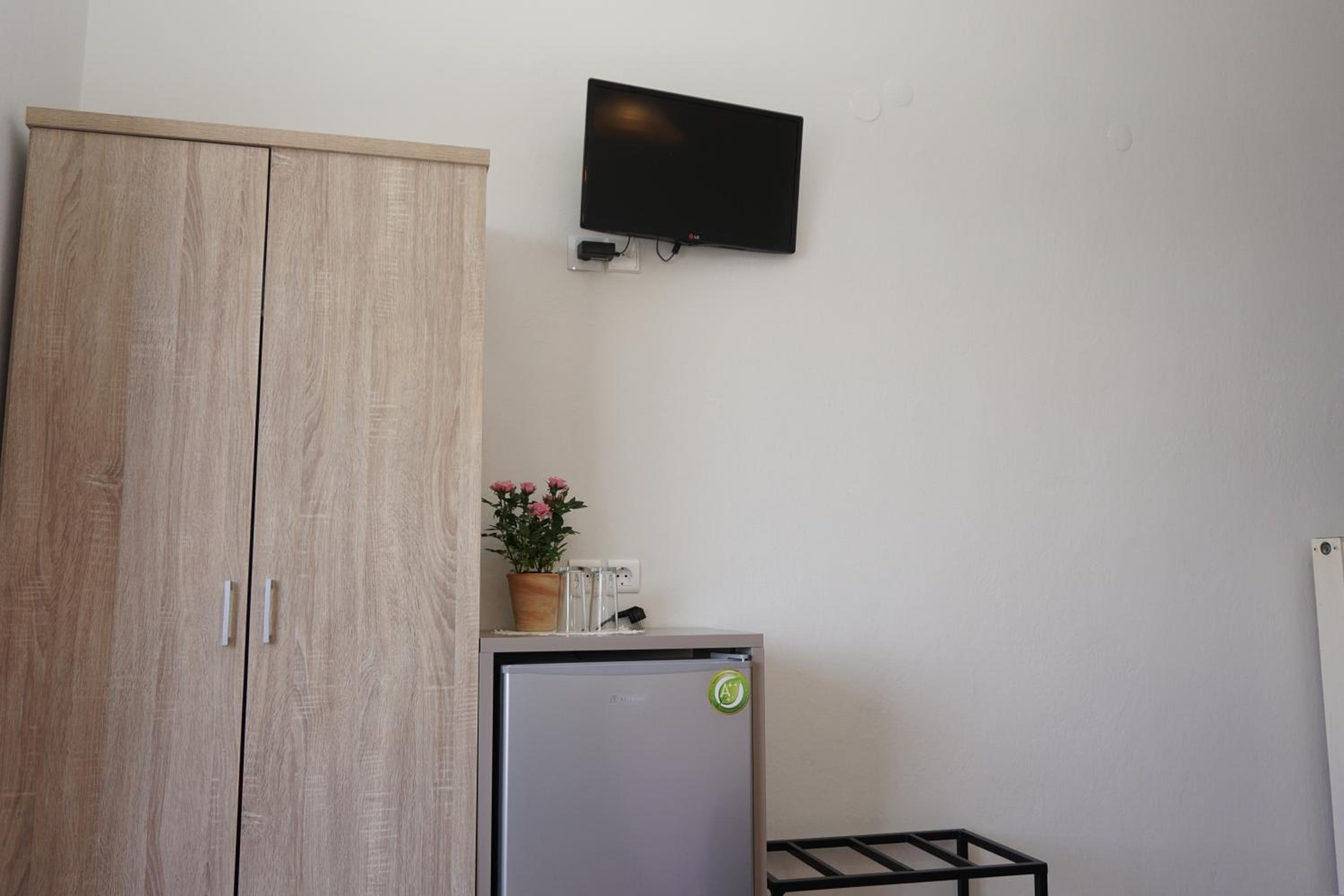 Twin Room with Sea View photo 3