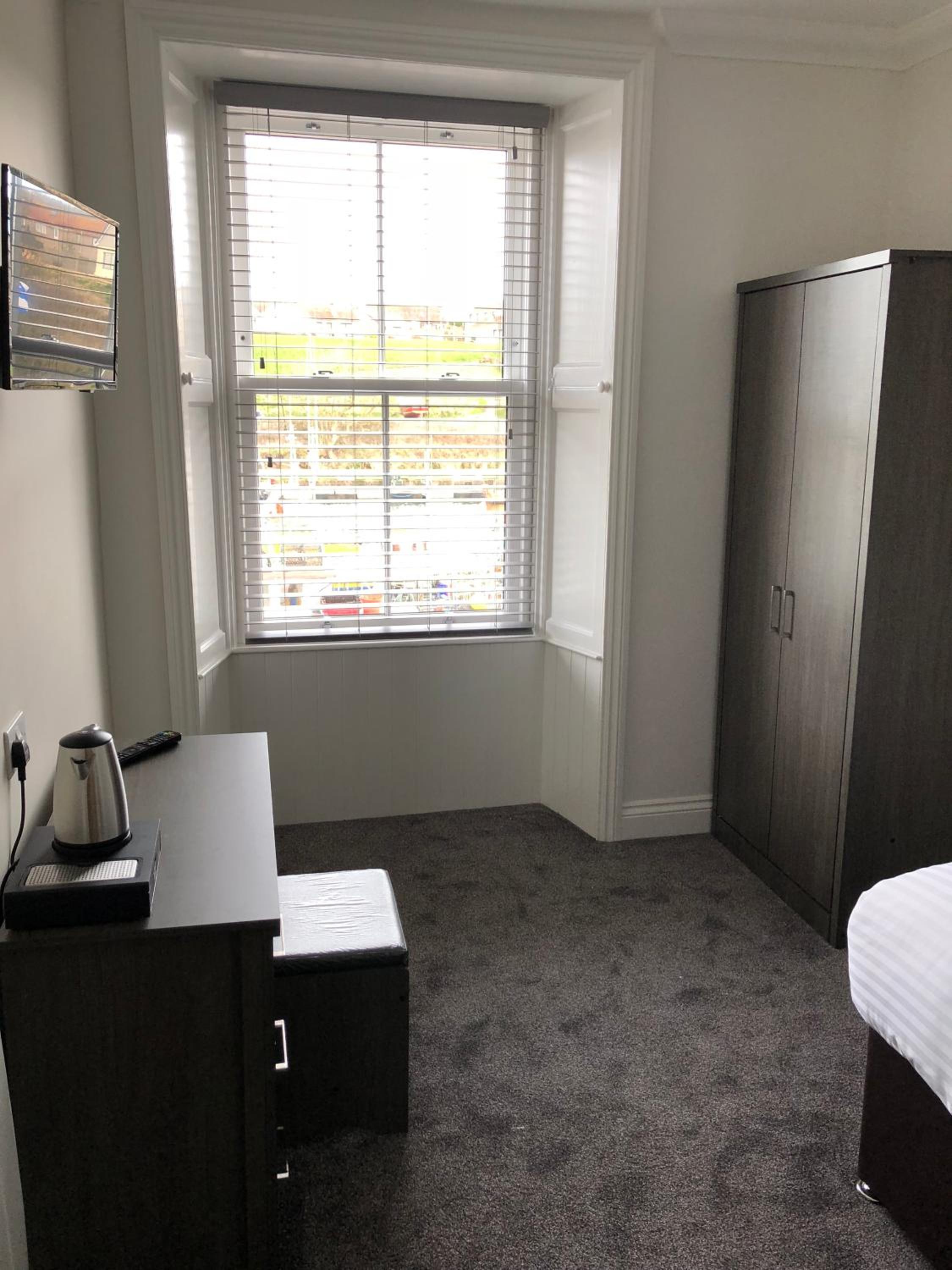 Single Room with Private External Bathroom photo 2