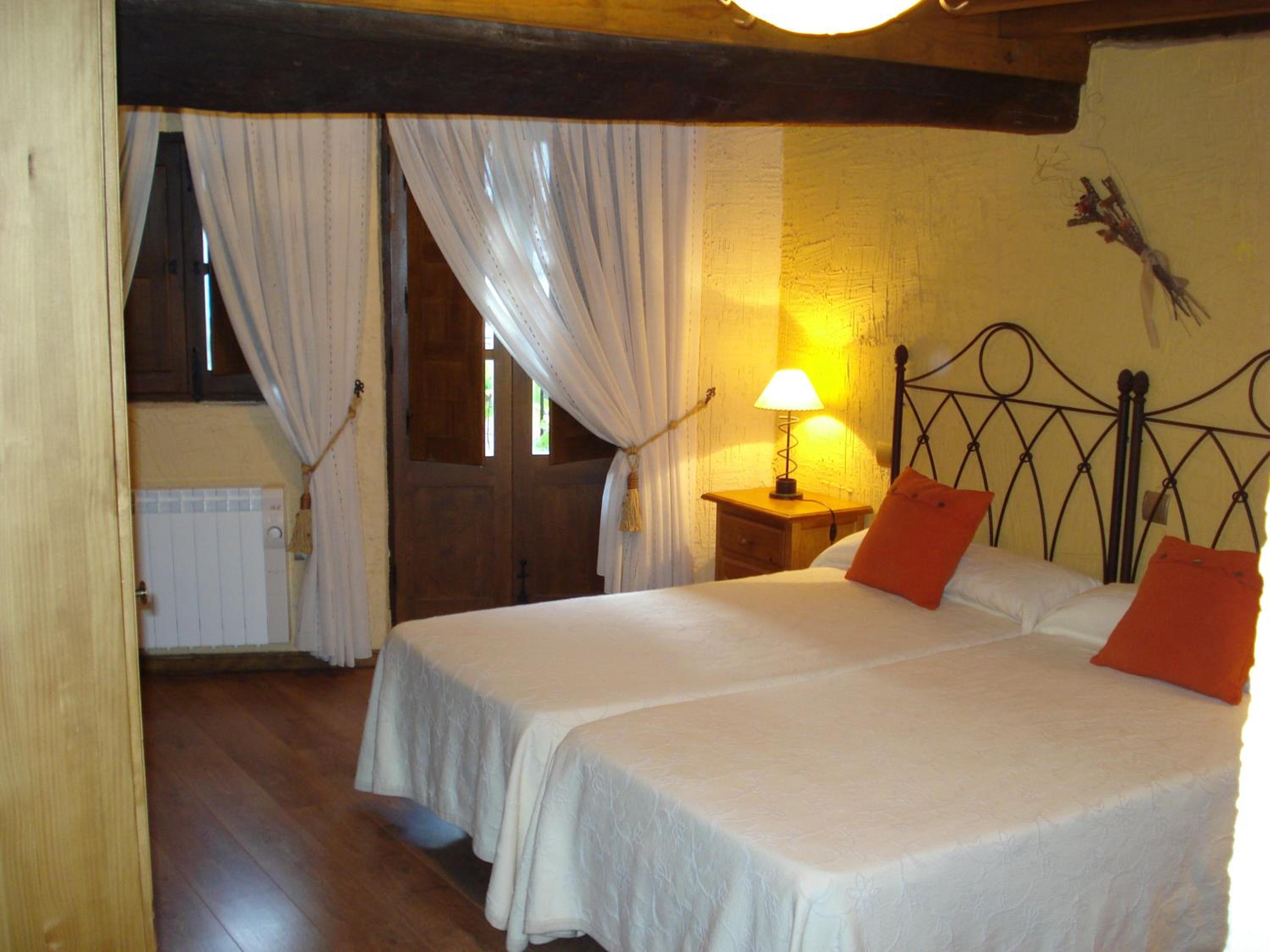 Double or Twin Room with Balcony photo 3