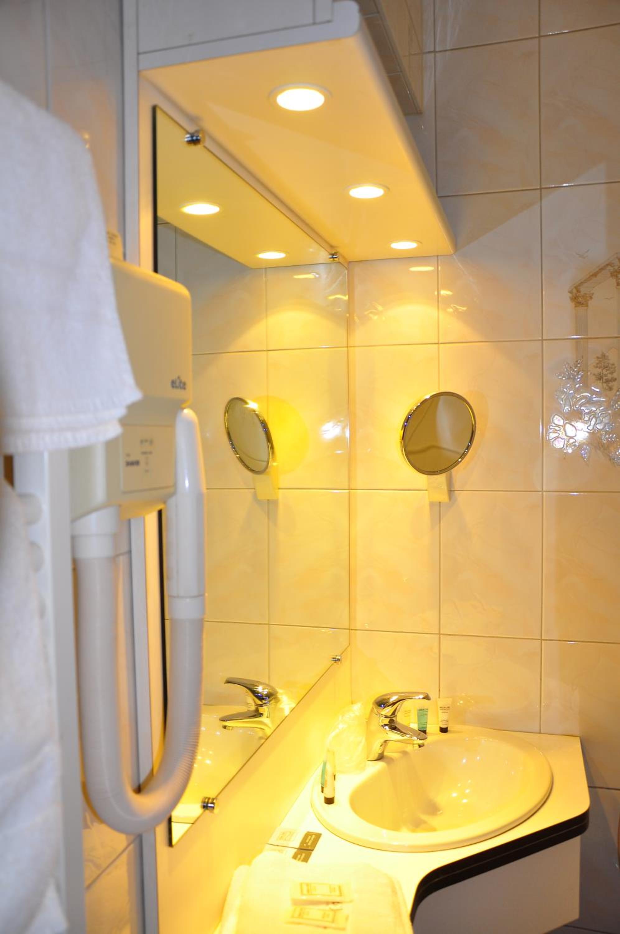 Superior Double Room - Photo 4
