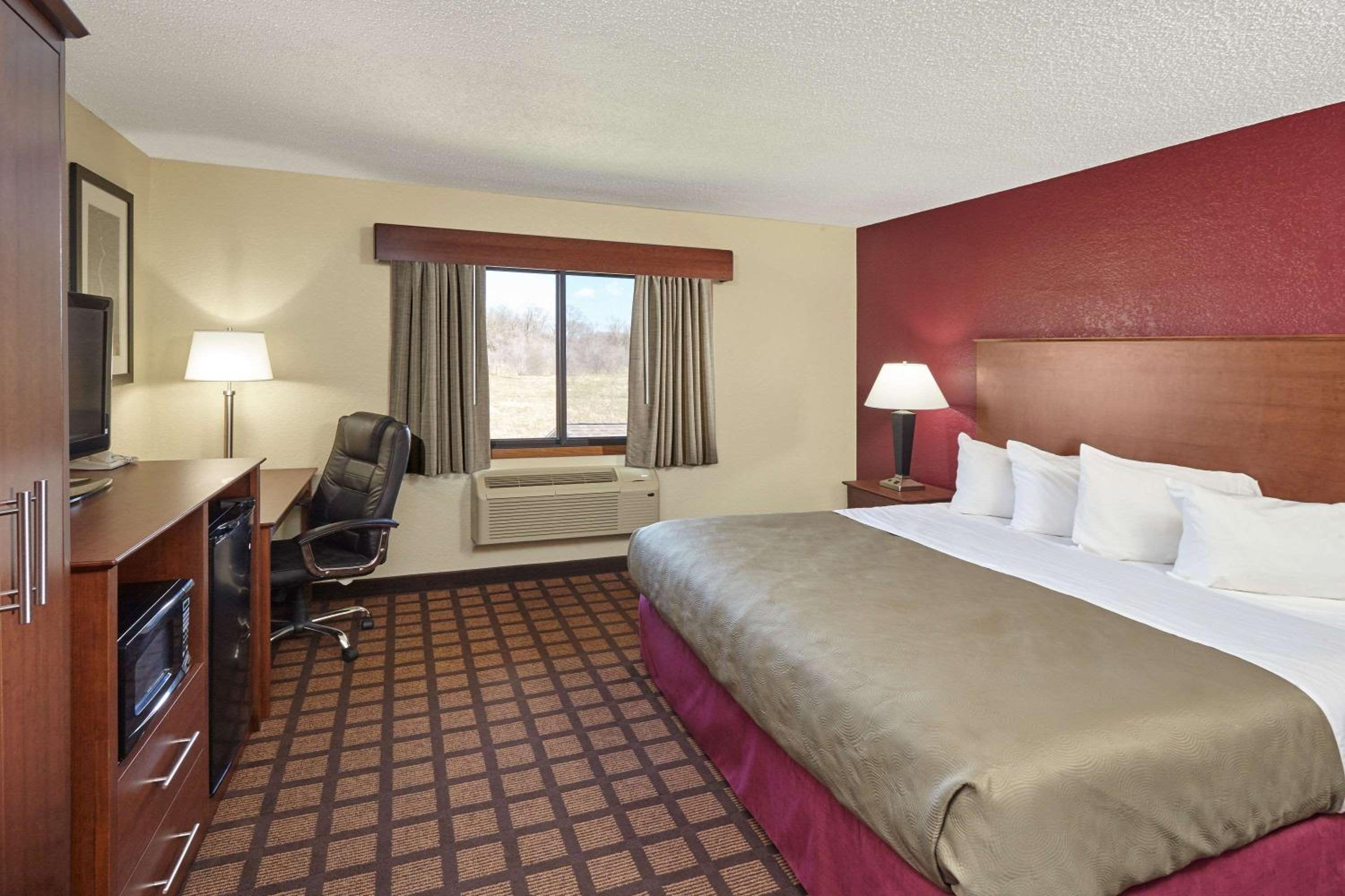 Two-Bedroom Suite - Non-Smoking