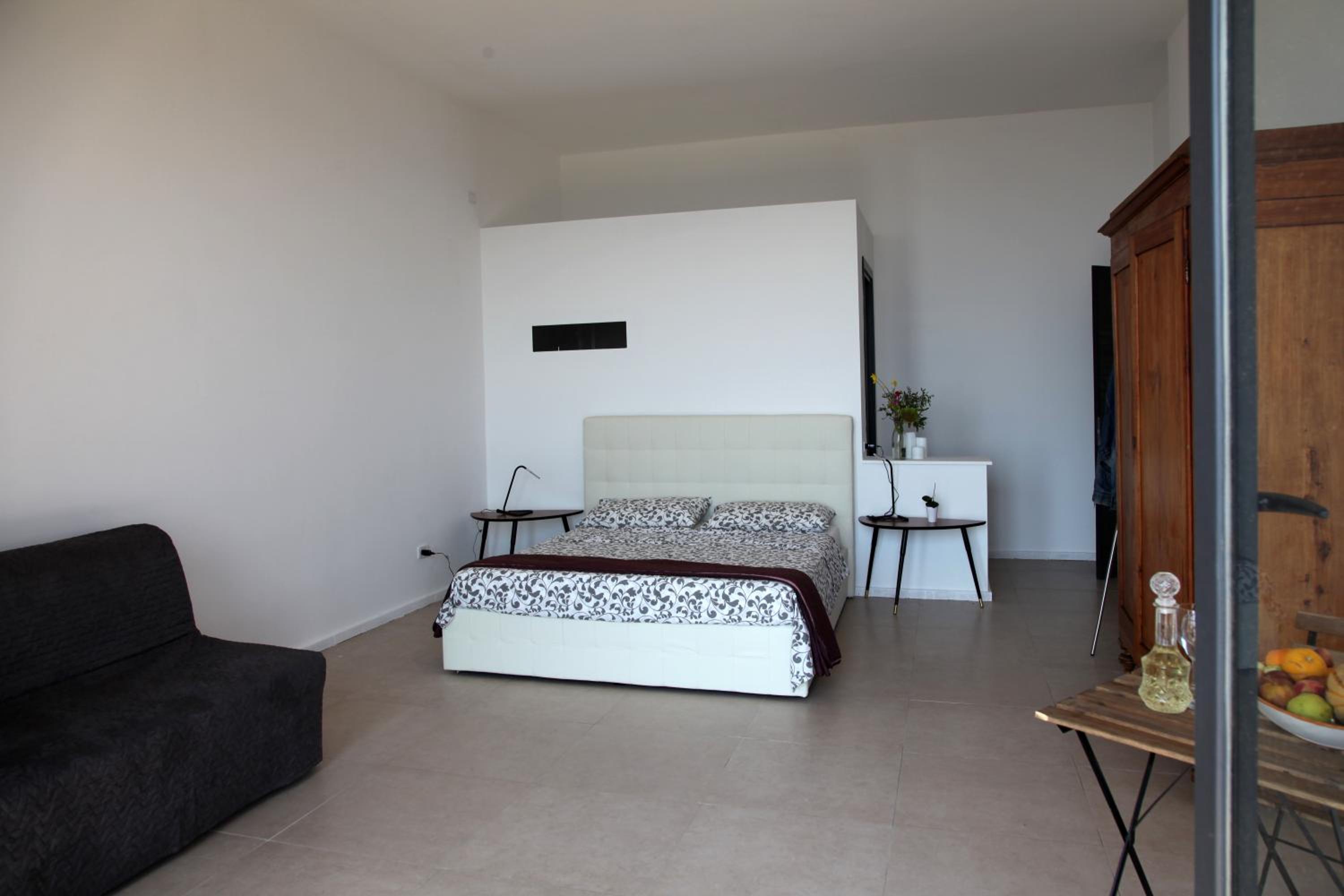 Superior Suite with Sea View - Photo 7