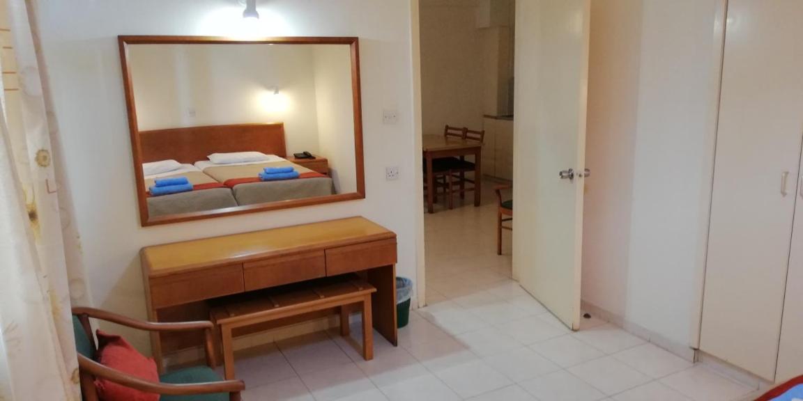 One-Bedroom Apartment (3 Adults) photo 3