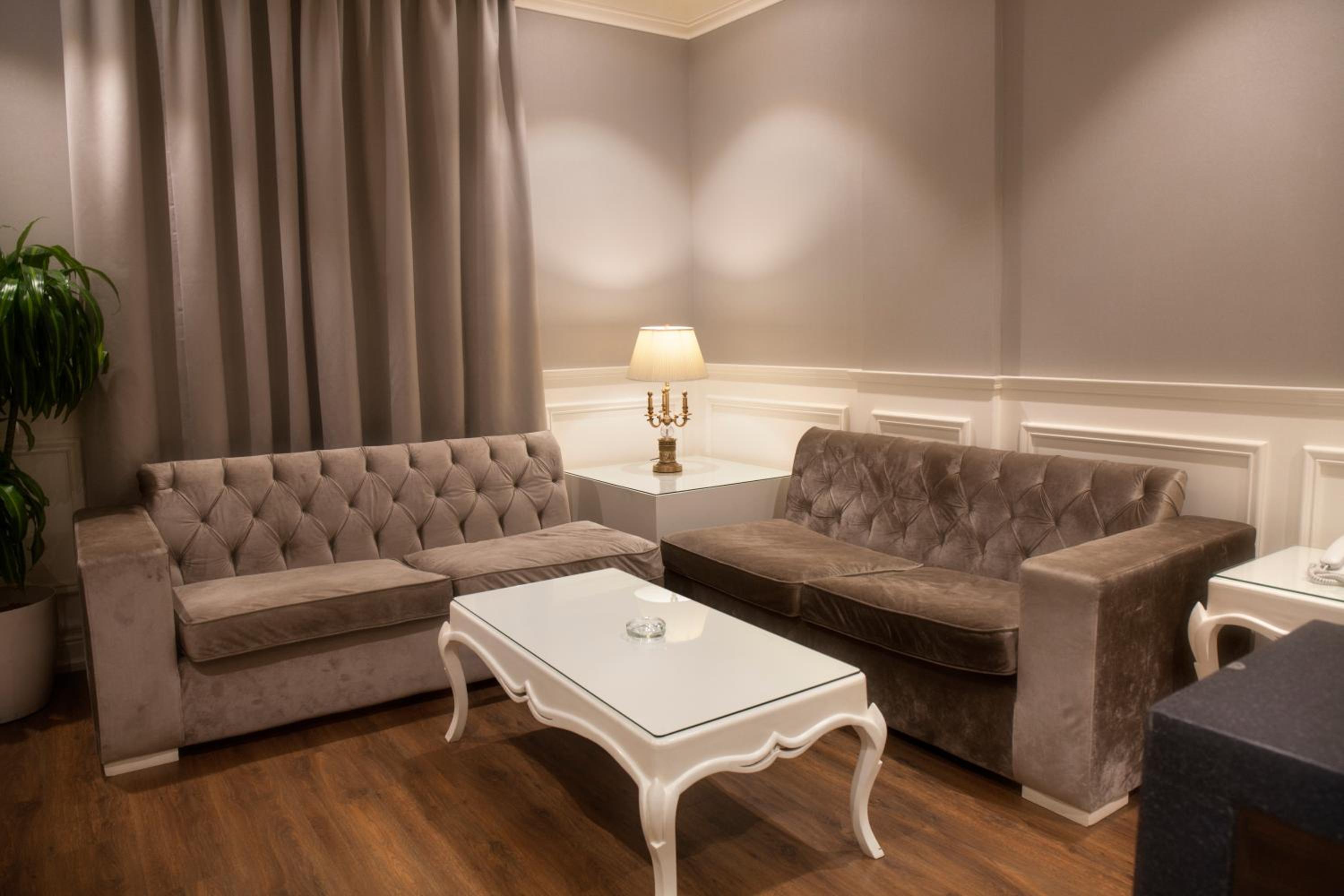 Executive Suite photo 2
