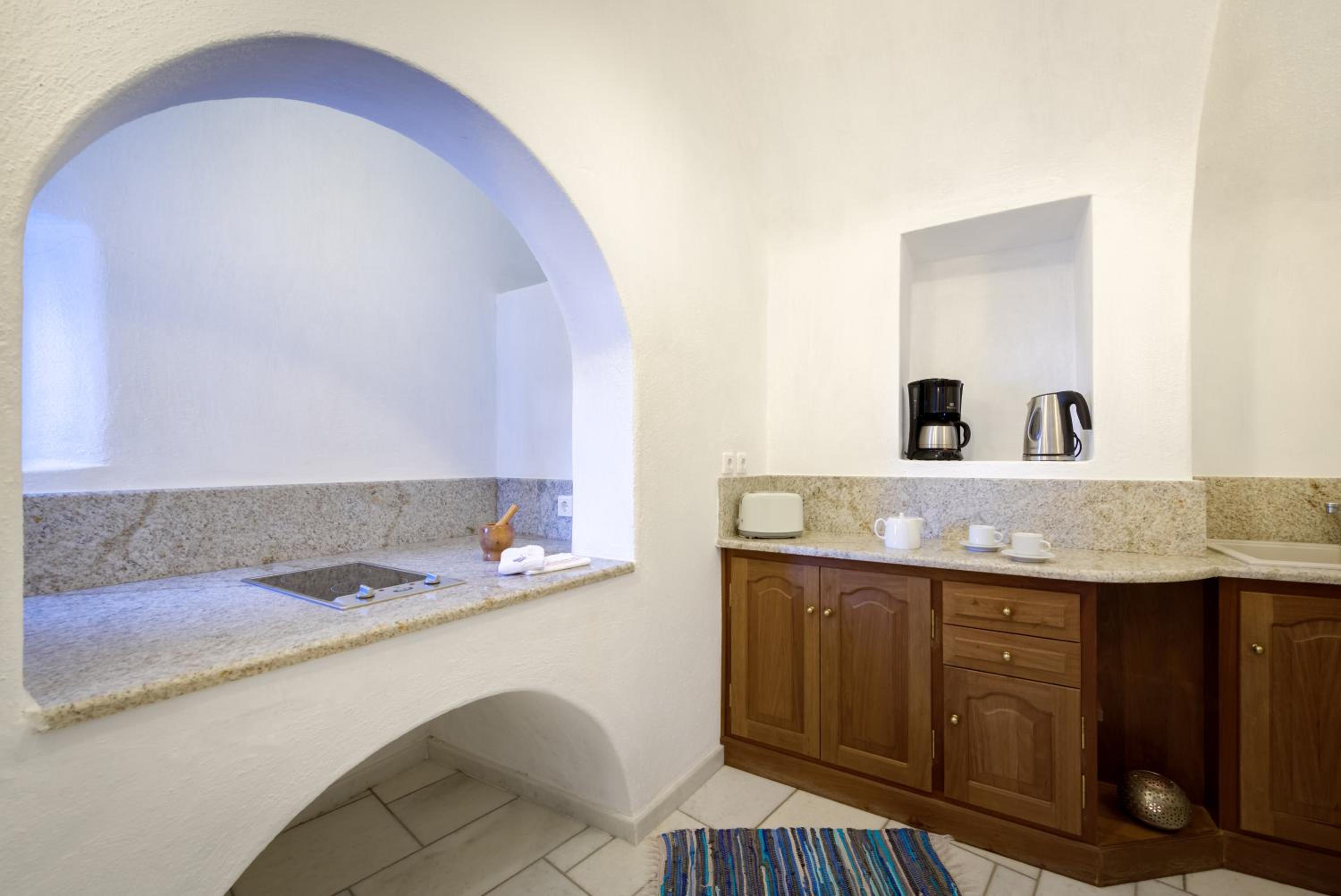 Romantic Villa with Caldera View photo 2