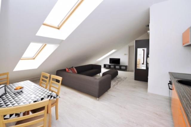 Apartment - Photo 4