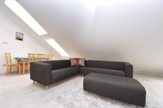 Apartment - Photo 3