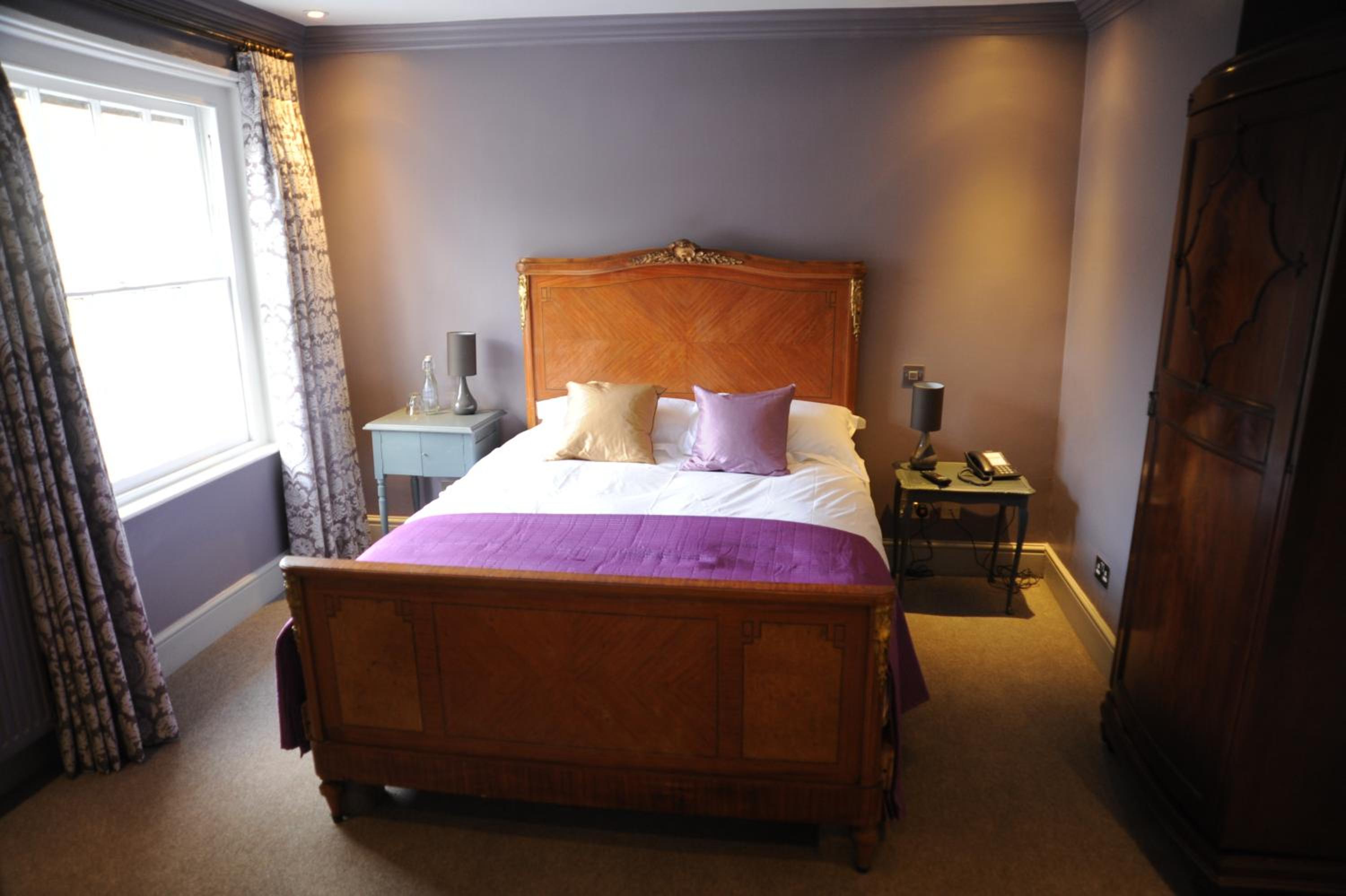 Double Room - Photo 6