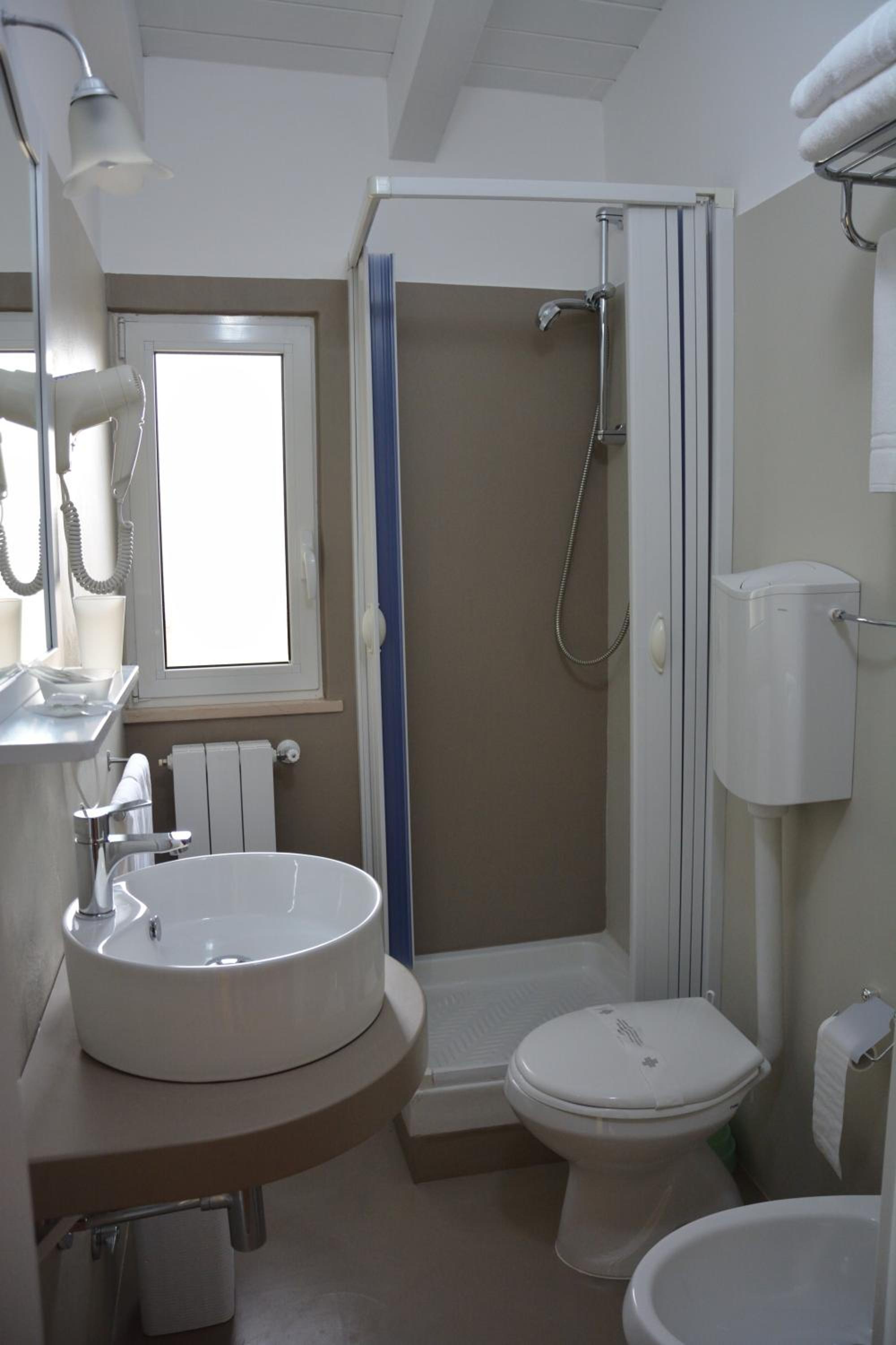 Quadruple Room With Terrace photo 2
