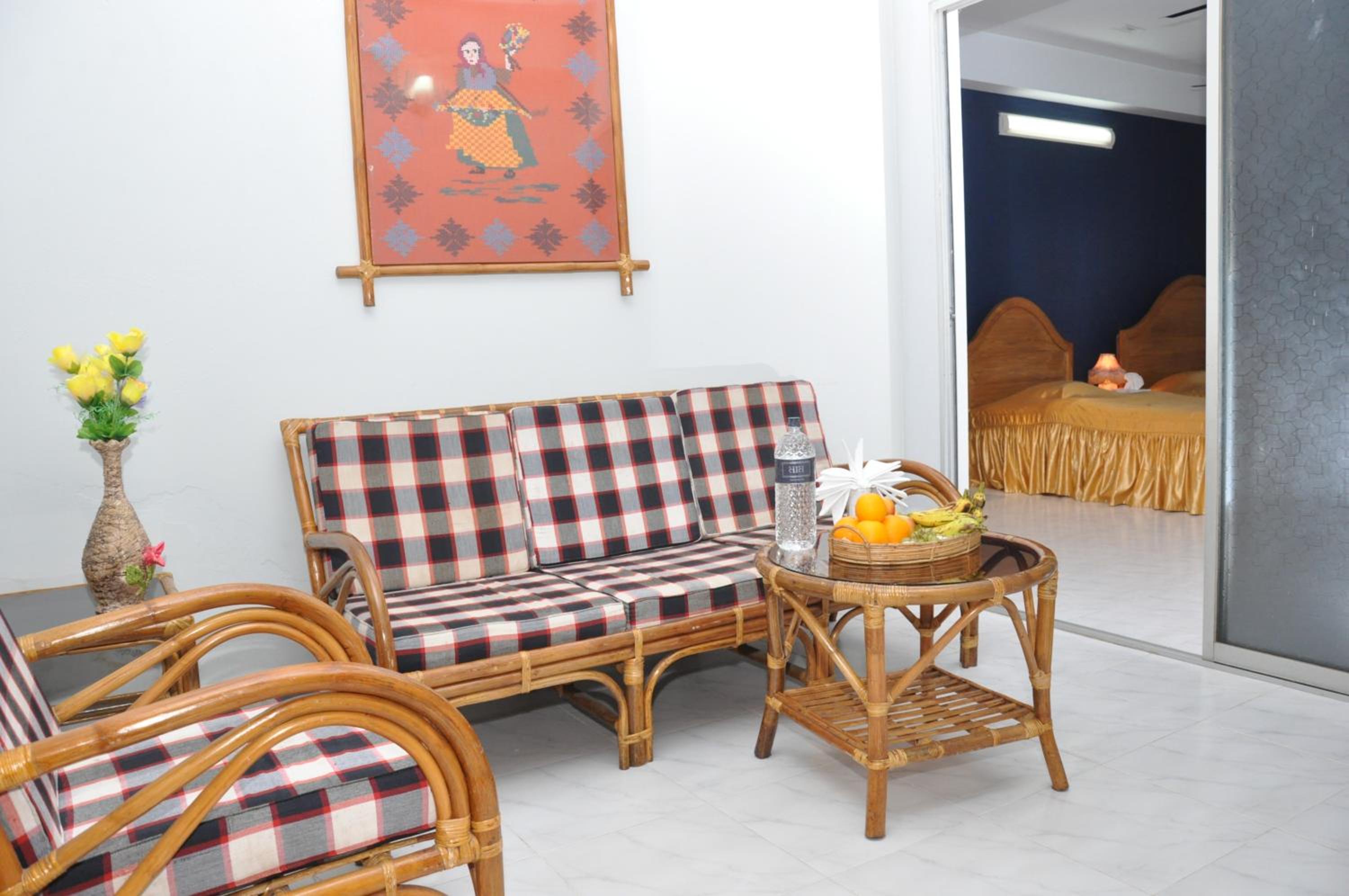 Family Room photo 2