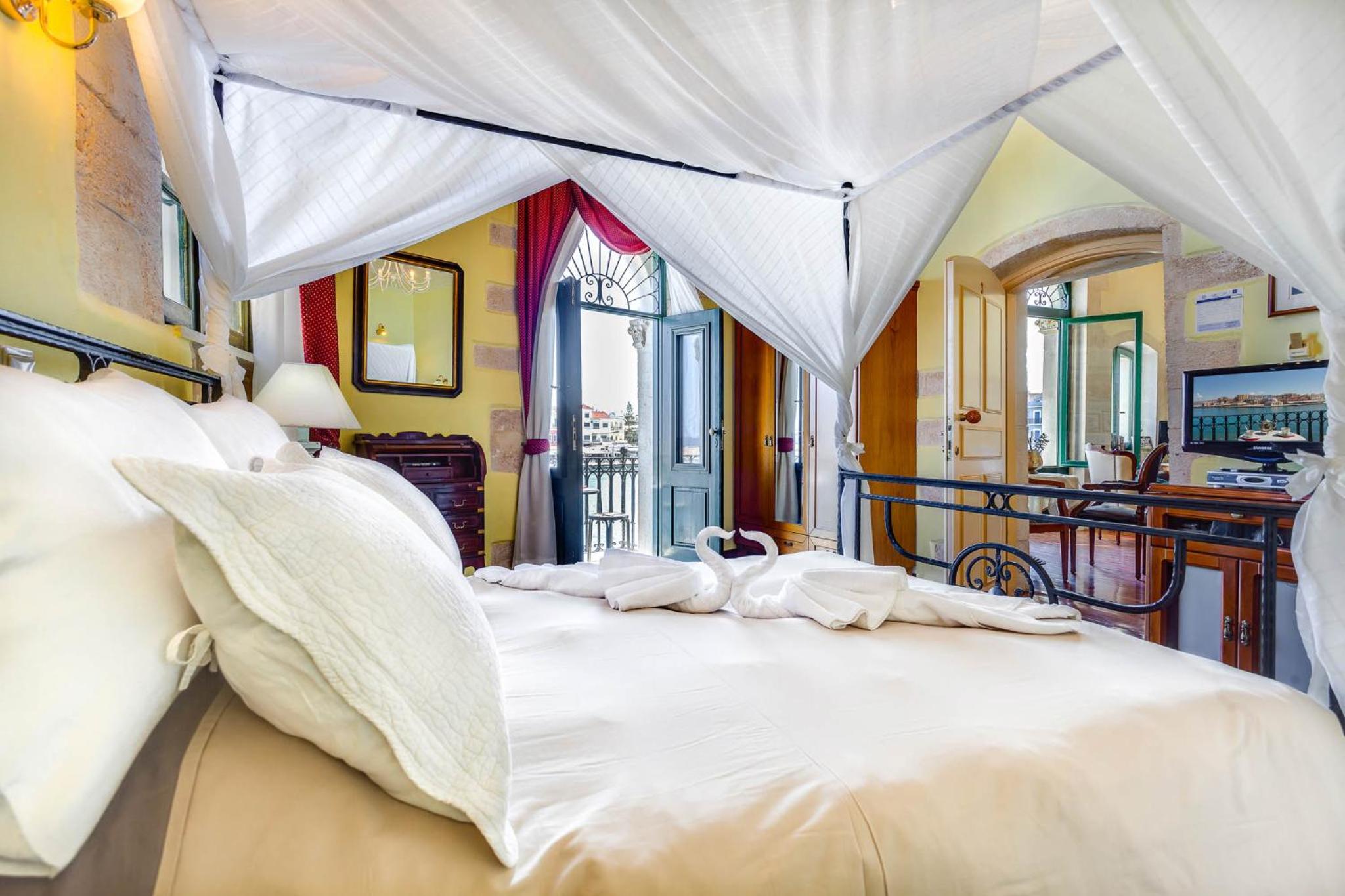Superior Double Room with Balcony and Sea View photo 2