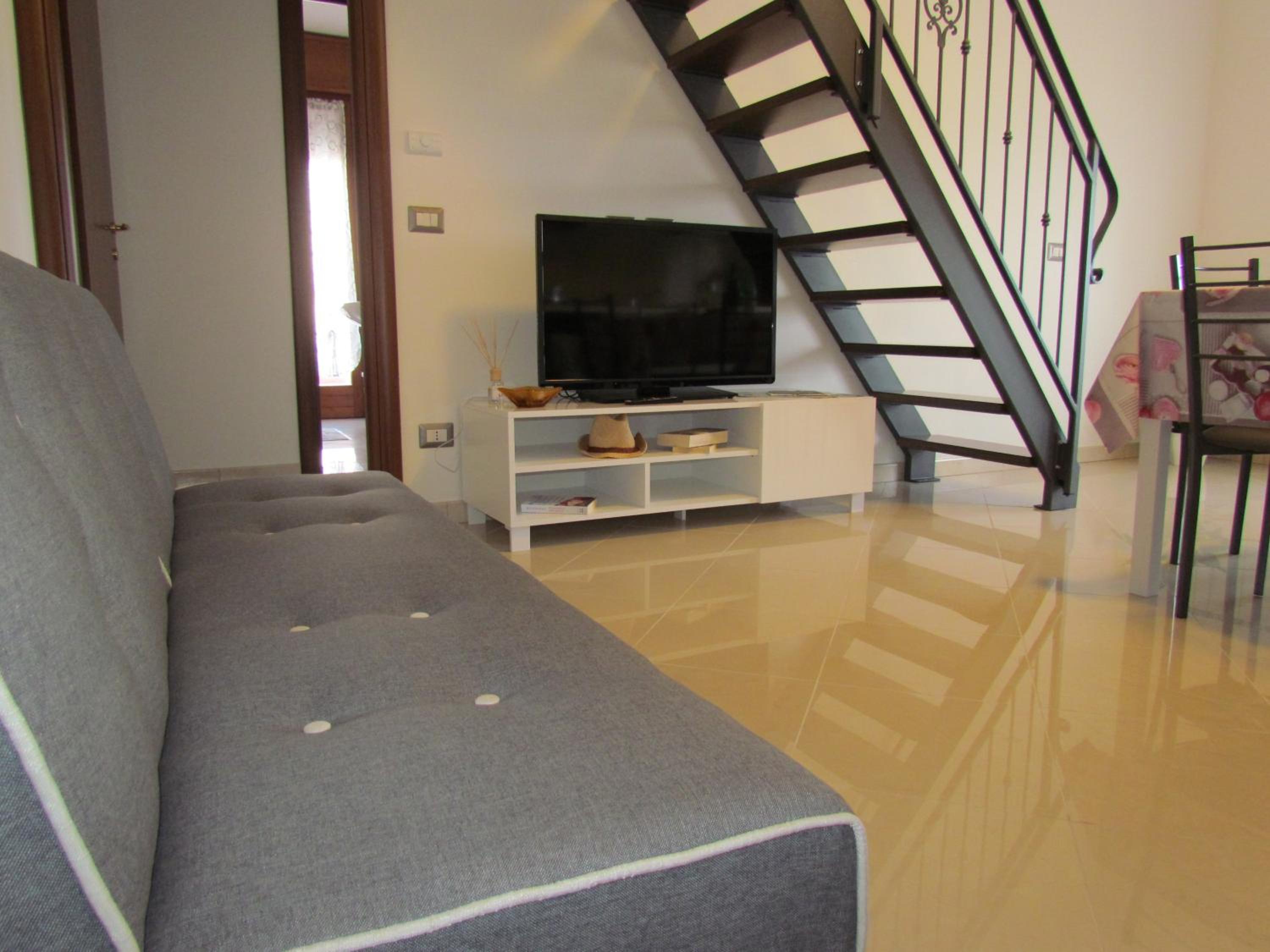 Three-Bedroom Apartment photo 2