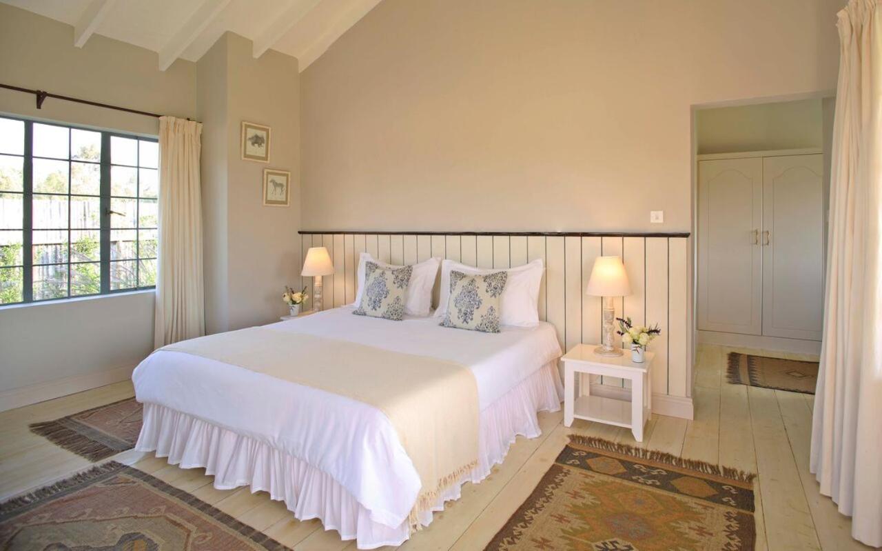 Standard Twin Room photo 3