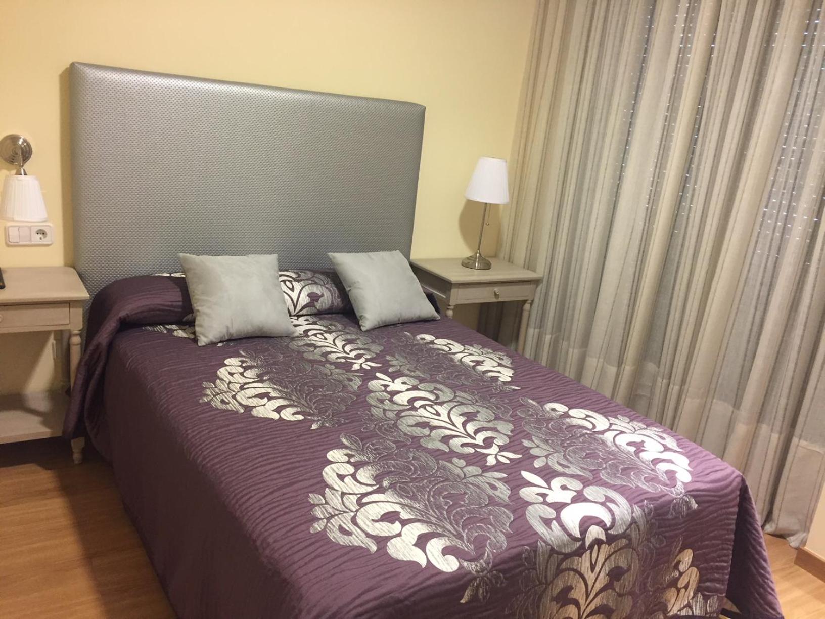 Deluxe Double Room with Balcony photo 3