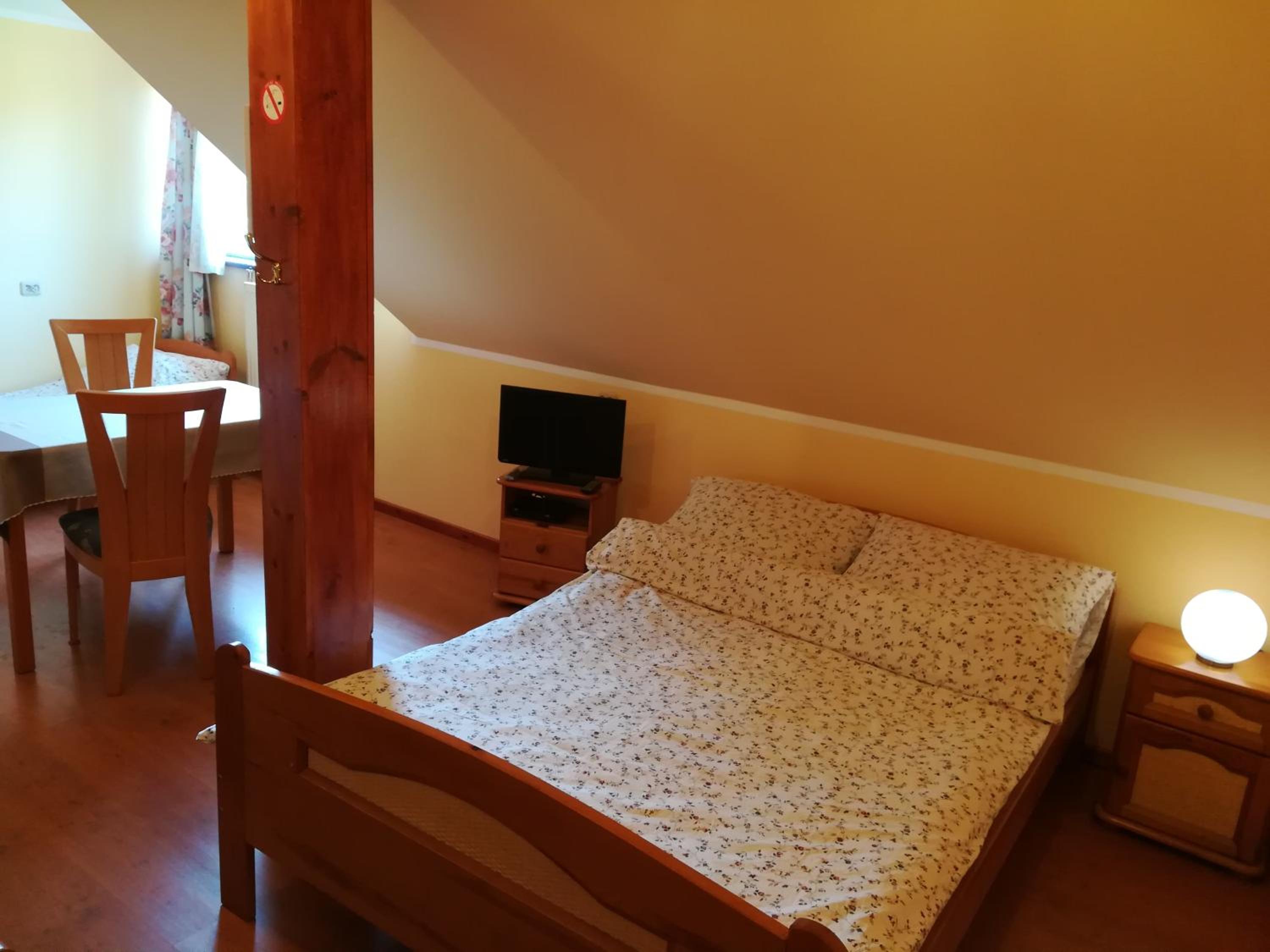Triple Room with Bathroom photo 3
