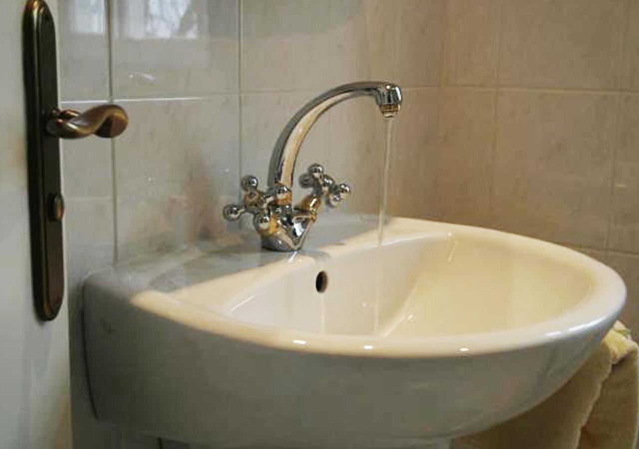 Twin Room with Spa Bath photo 3