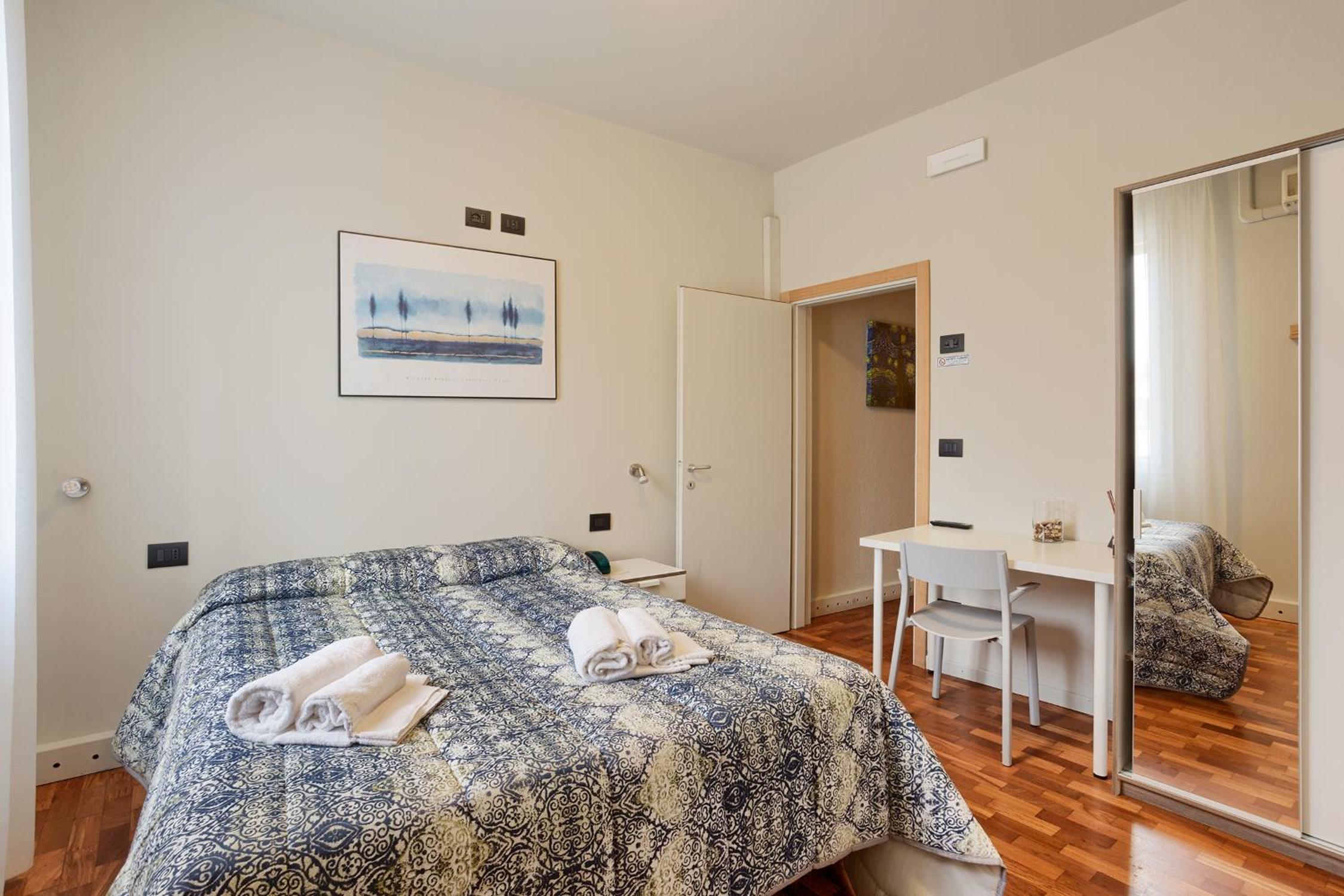 Single Room photo 2