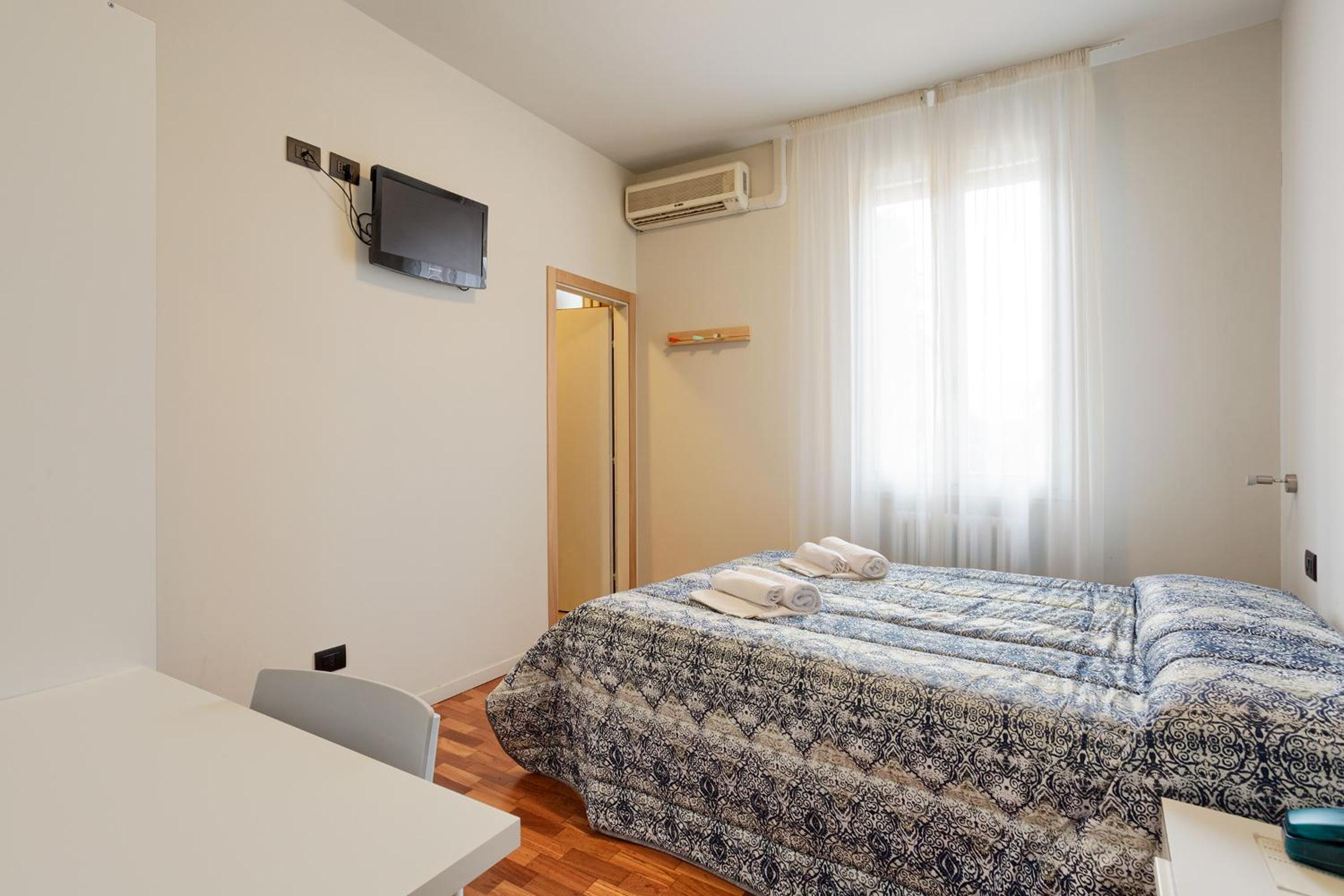 Single Room photo 3