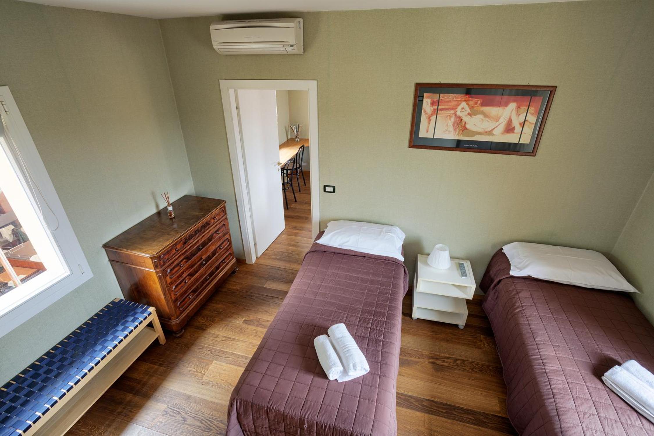 Quadruple Room - Photo 7