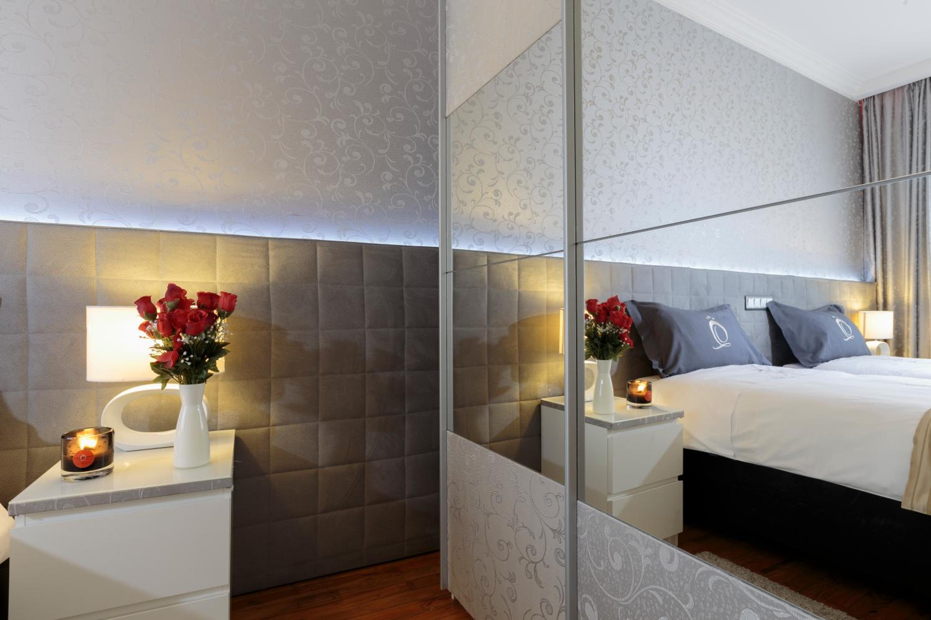 Two-Bedroom Apartment with Balcony photo 3