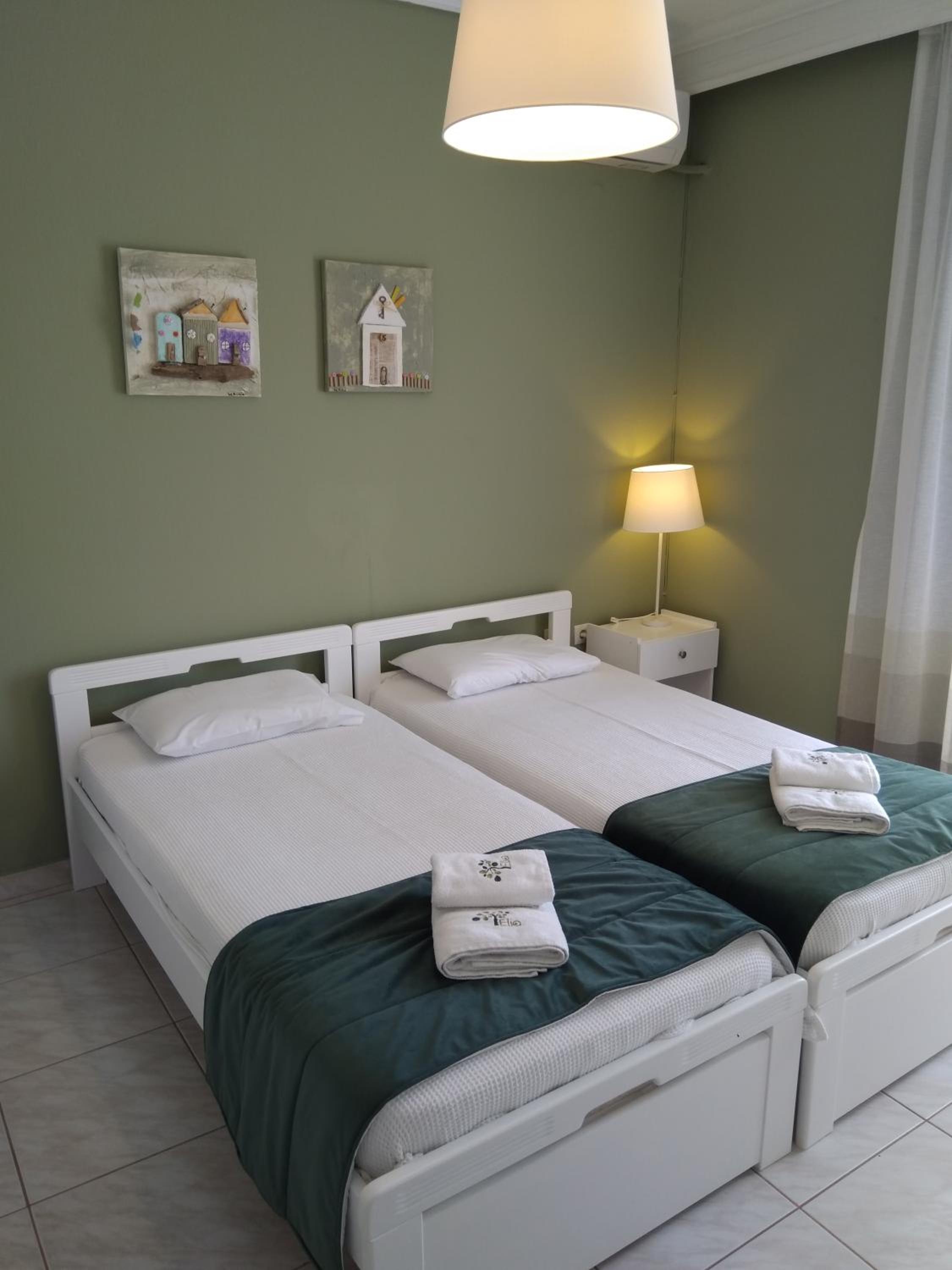 Studio Apartment photo 1