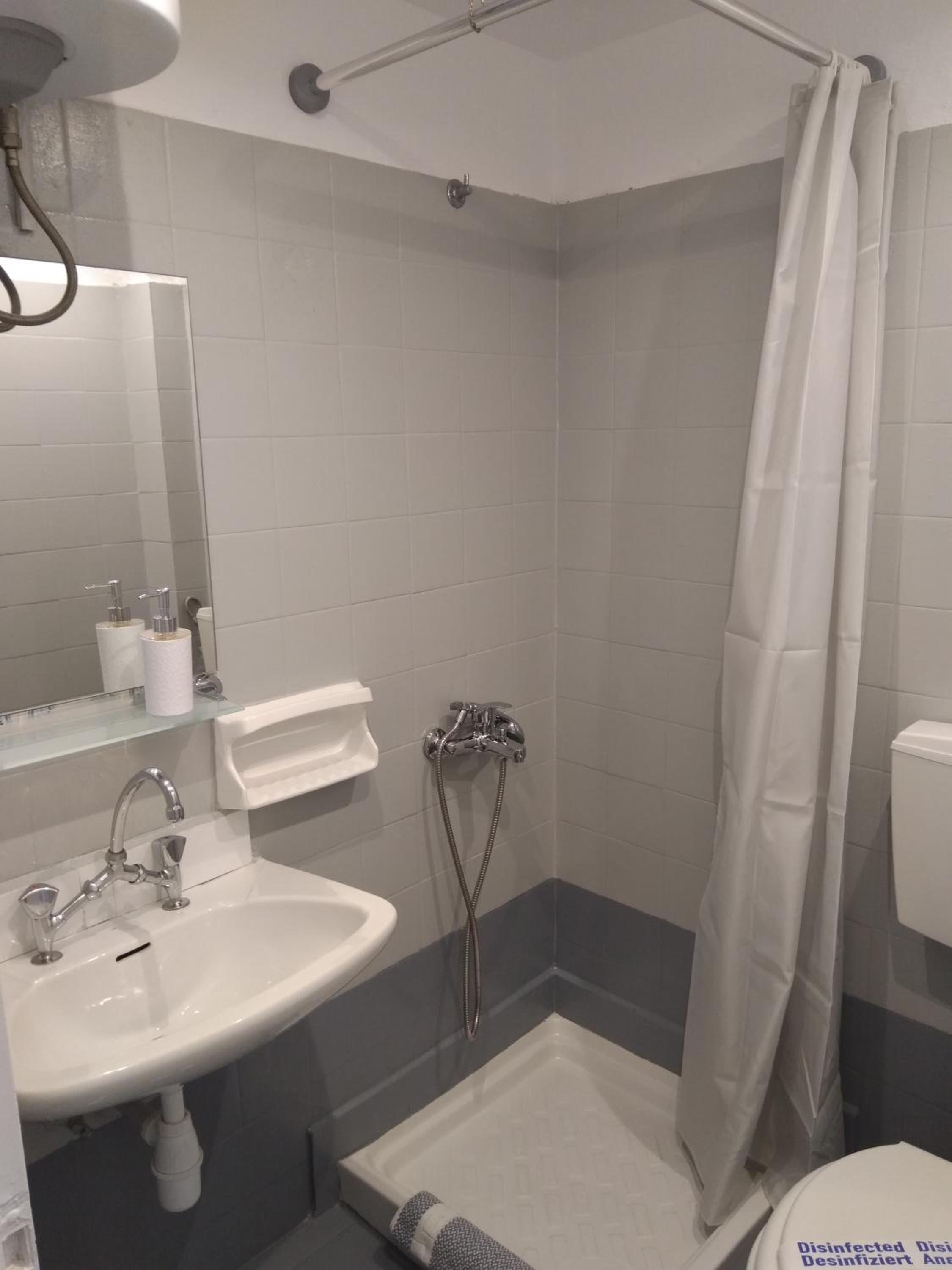 Studio Apartment photo 2