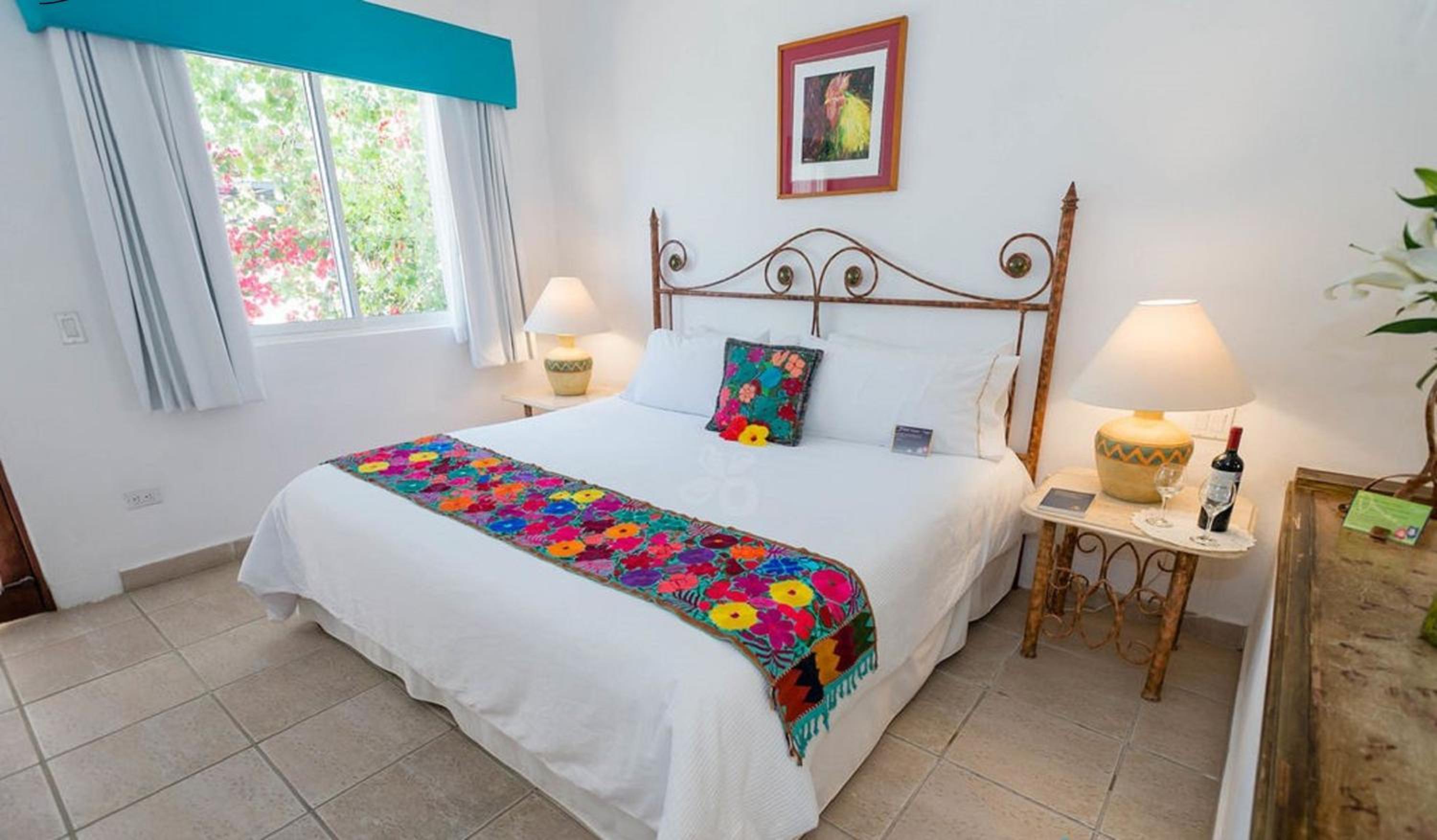 Junior Suite with King Size Bed (across the street)