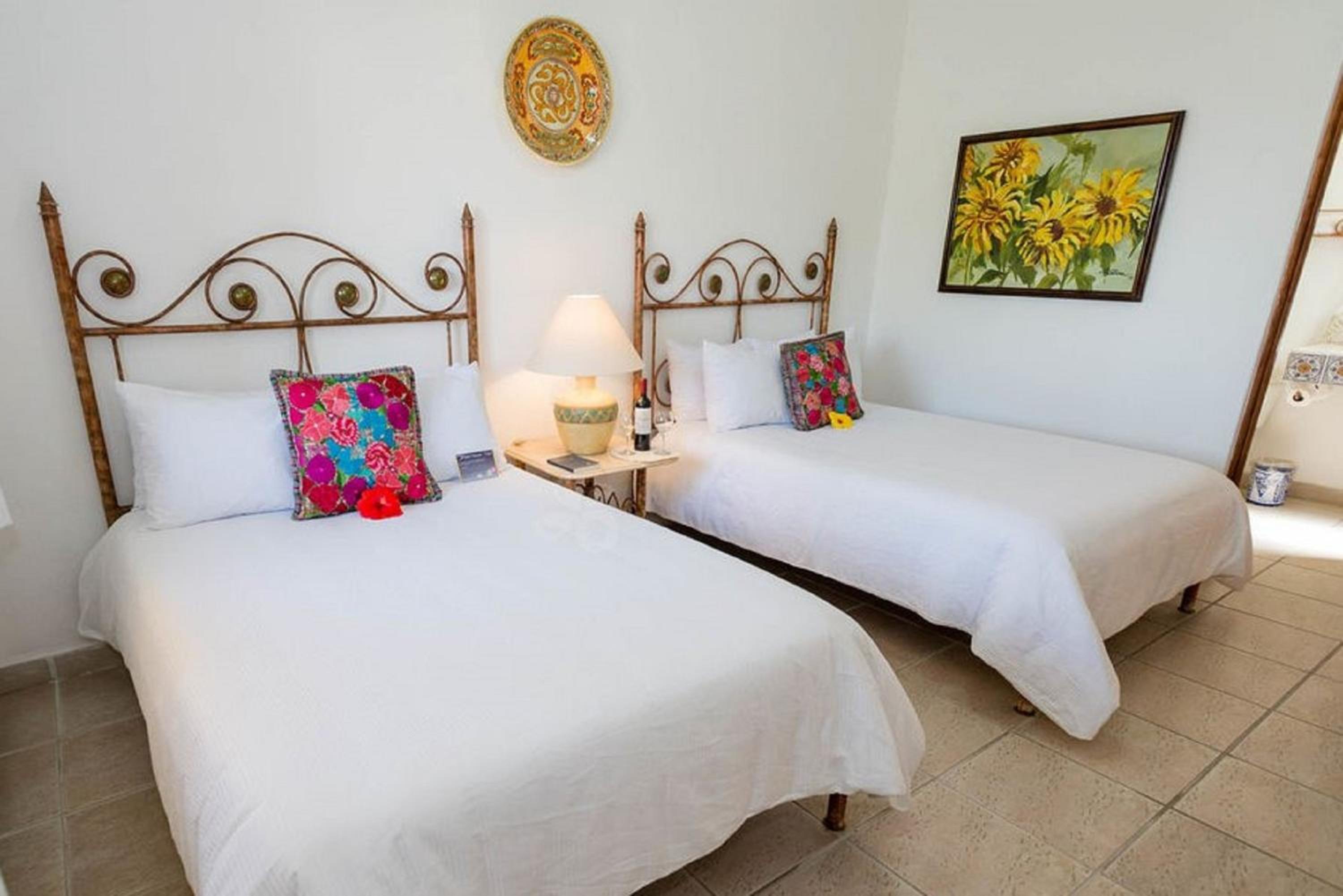 Standard Room with Two Double Beds (across the street) photo 3