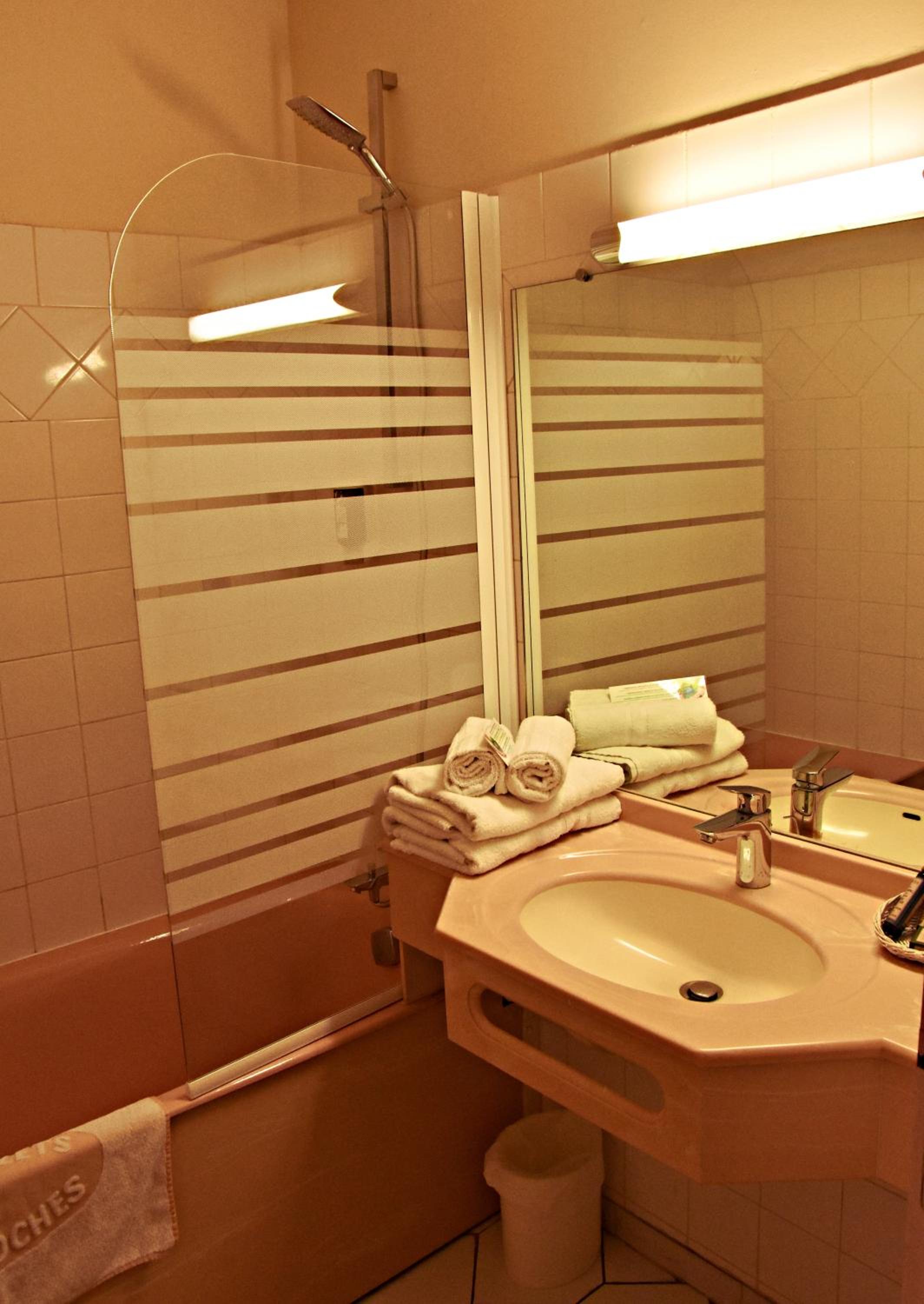 Superior Comfort Double or Twin Room - Photo 7
