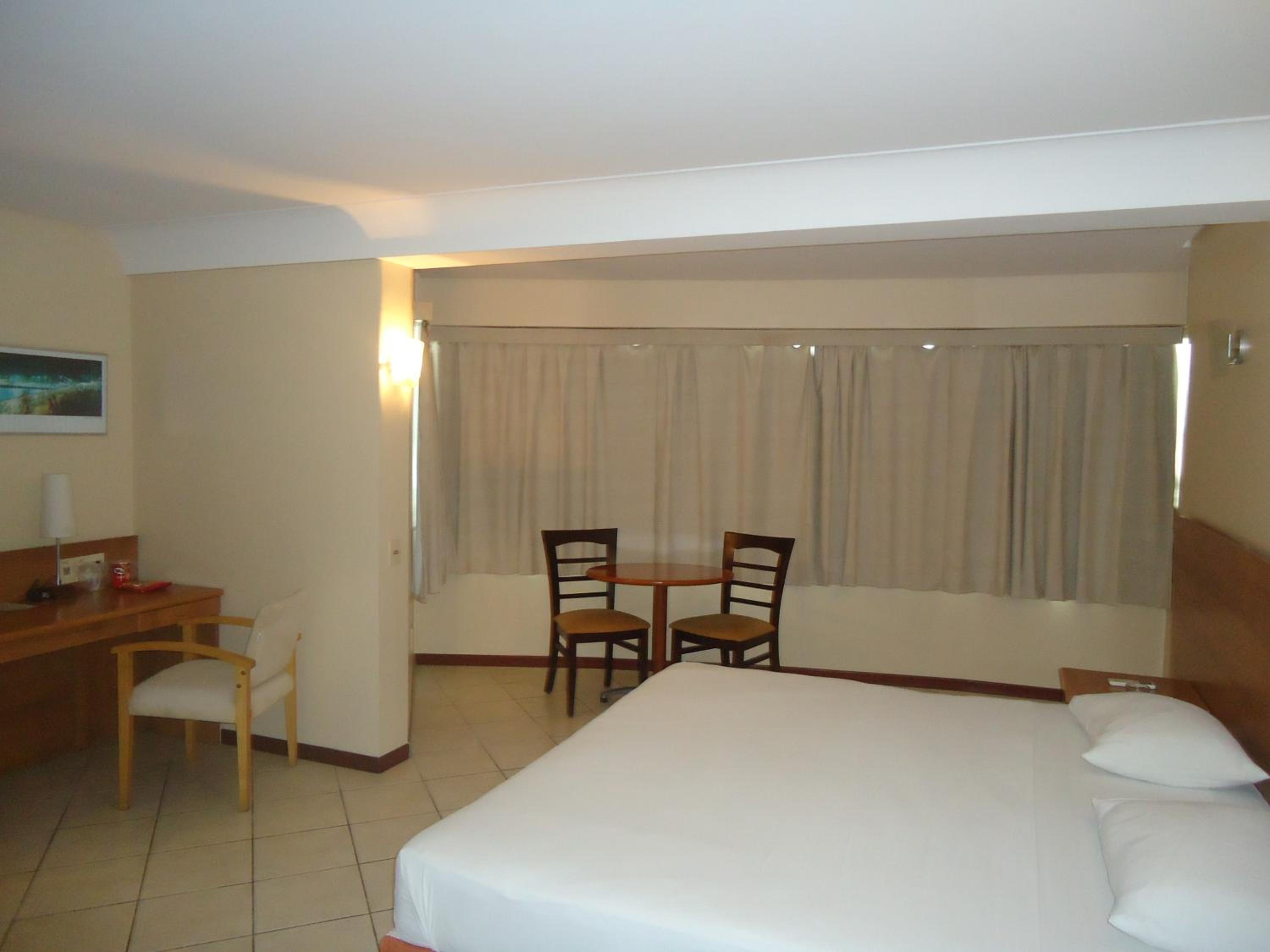 Deluxe Double Room - Photo 12