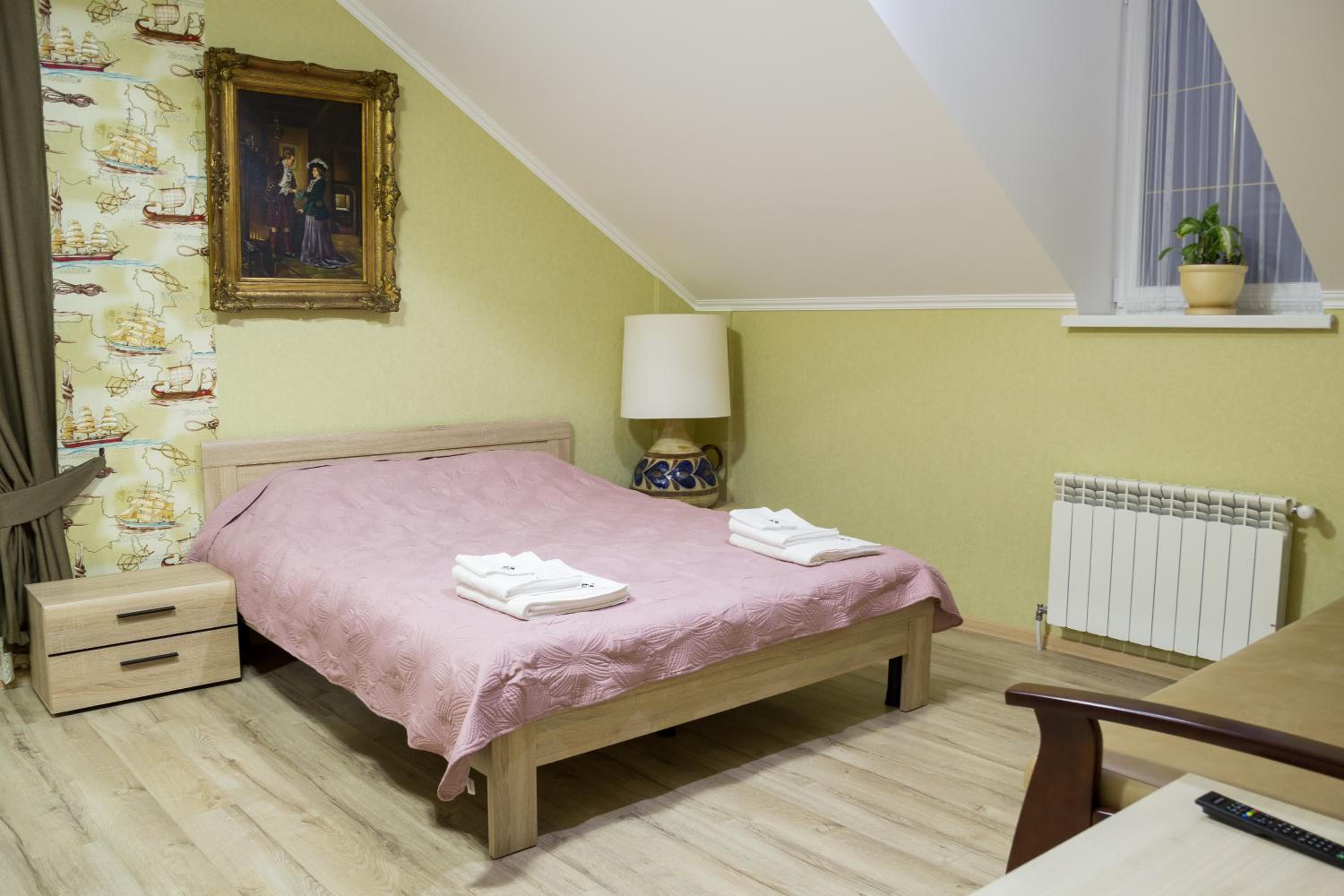 Economy Quadruple Room with Shared Bathroom photo 1