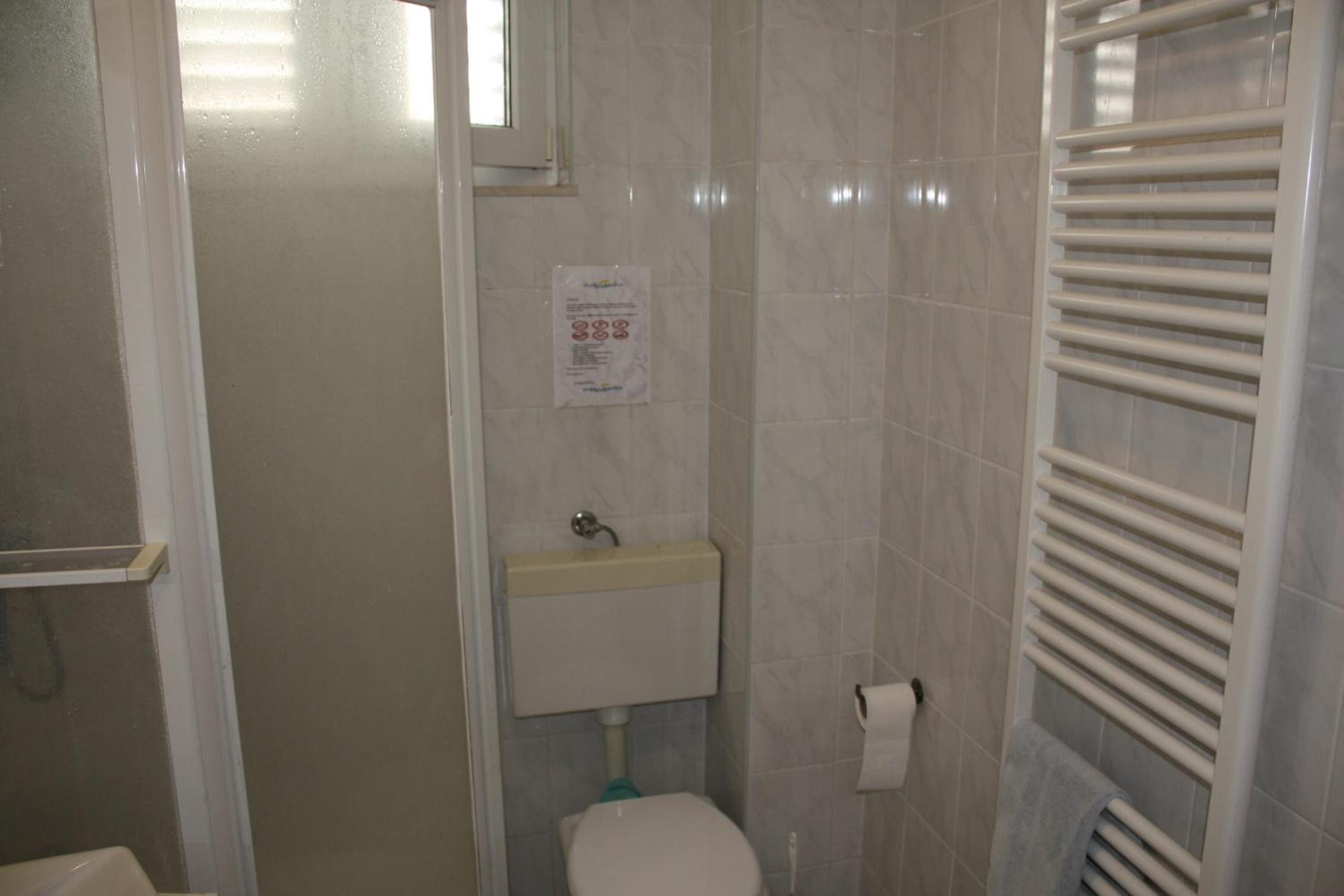 Double Room with Terrace - Photo 11
