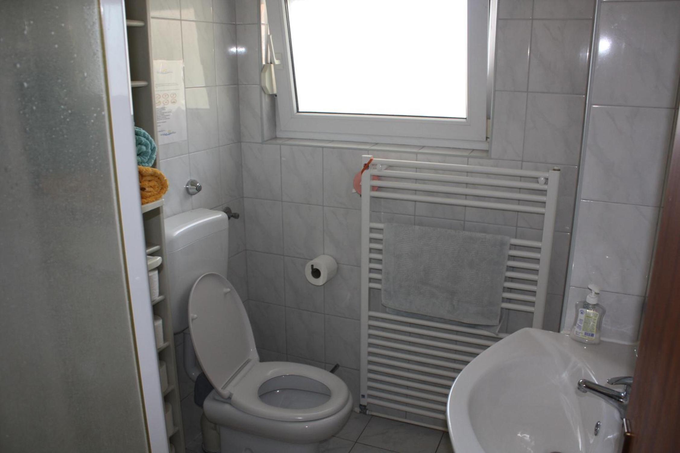 Studio Apartment with Sea View - Photo 25