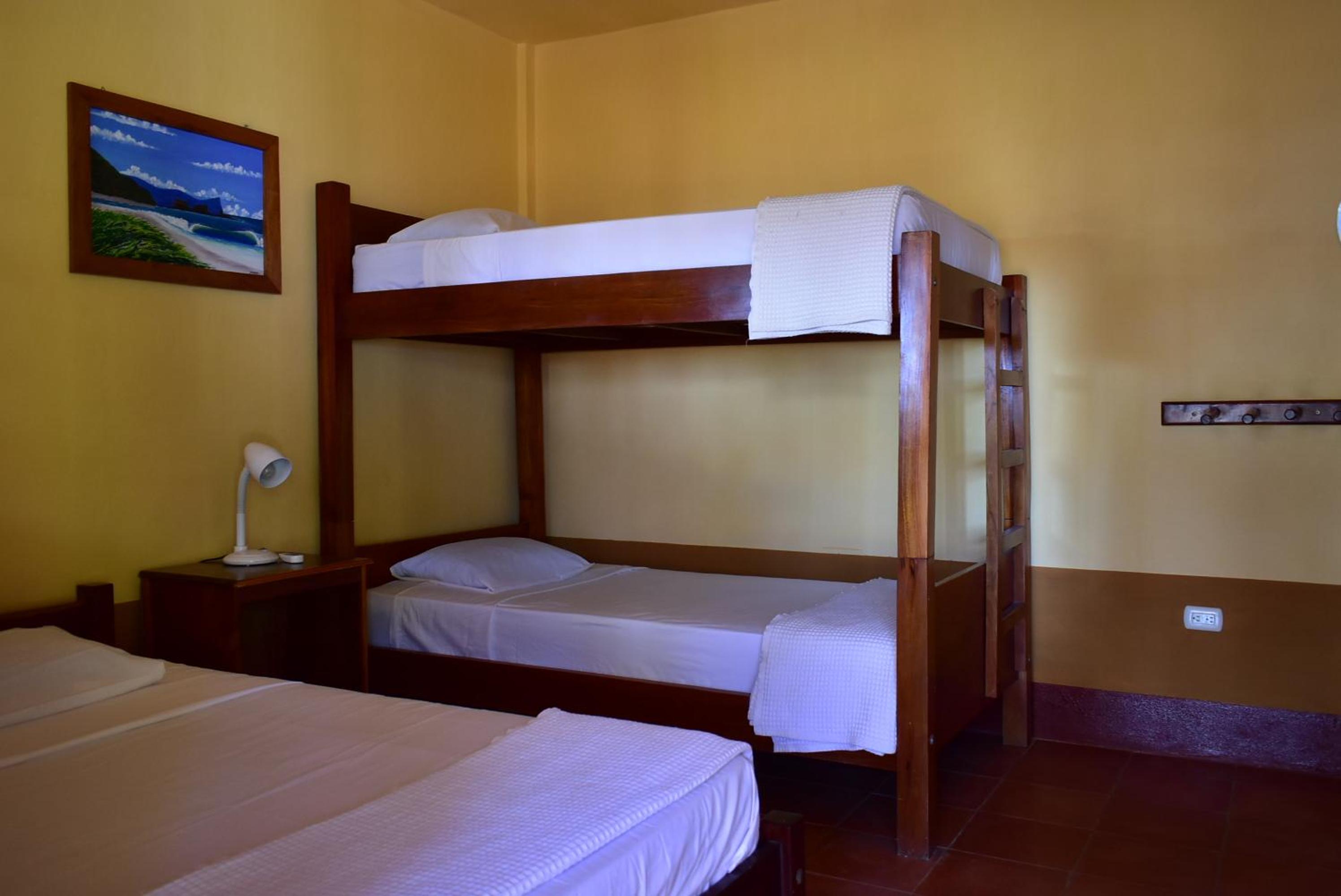 Triple Room with Private Bathroom photo 3