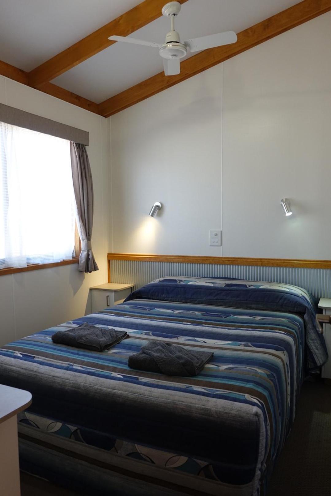 Two-Bedroom Cottage - Photo 5