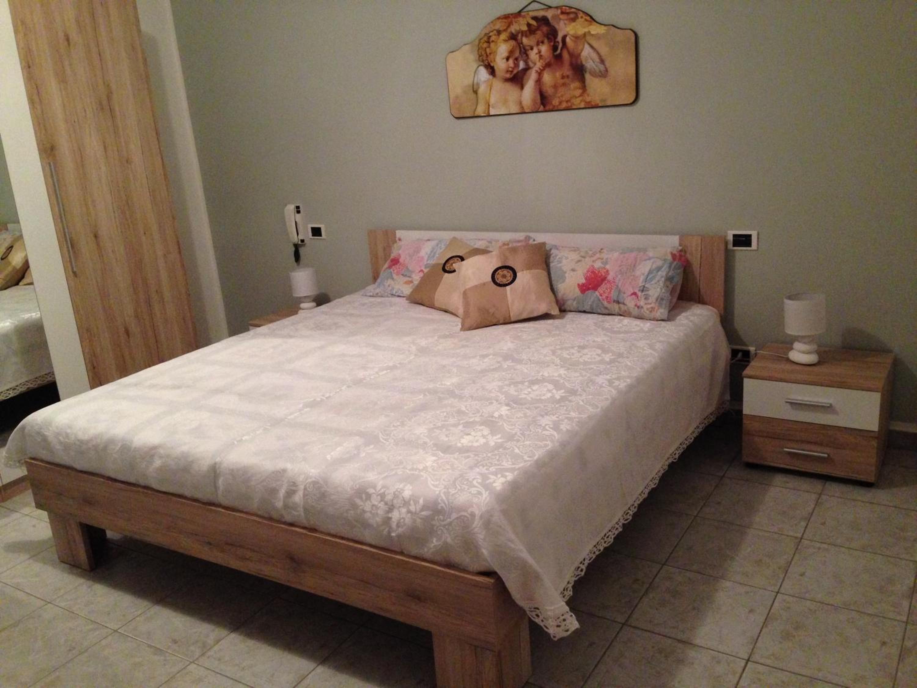 Apartment photo 2