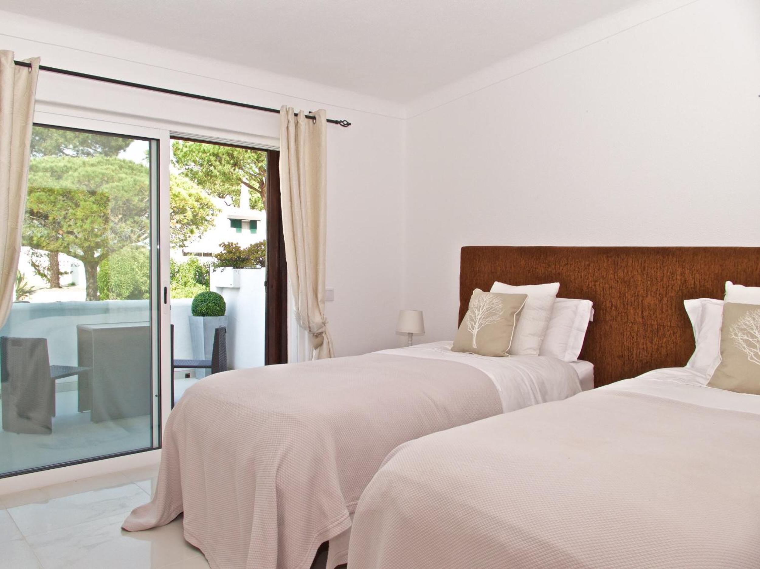 Villa photo 1