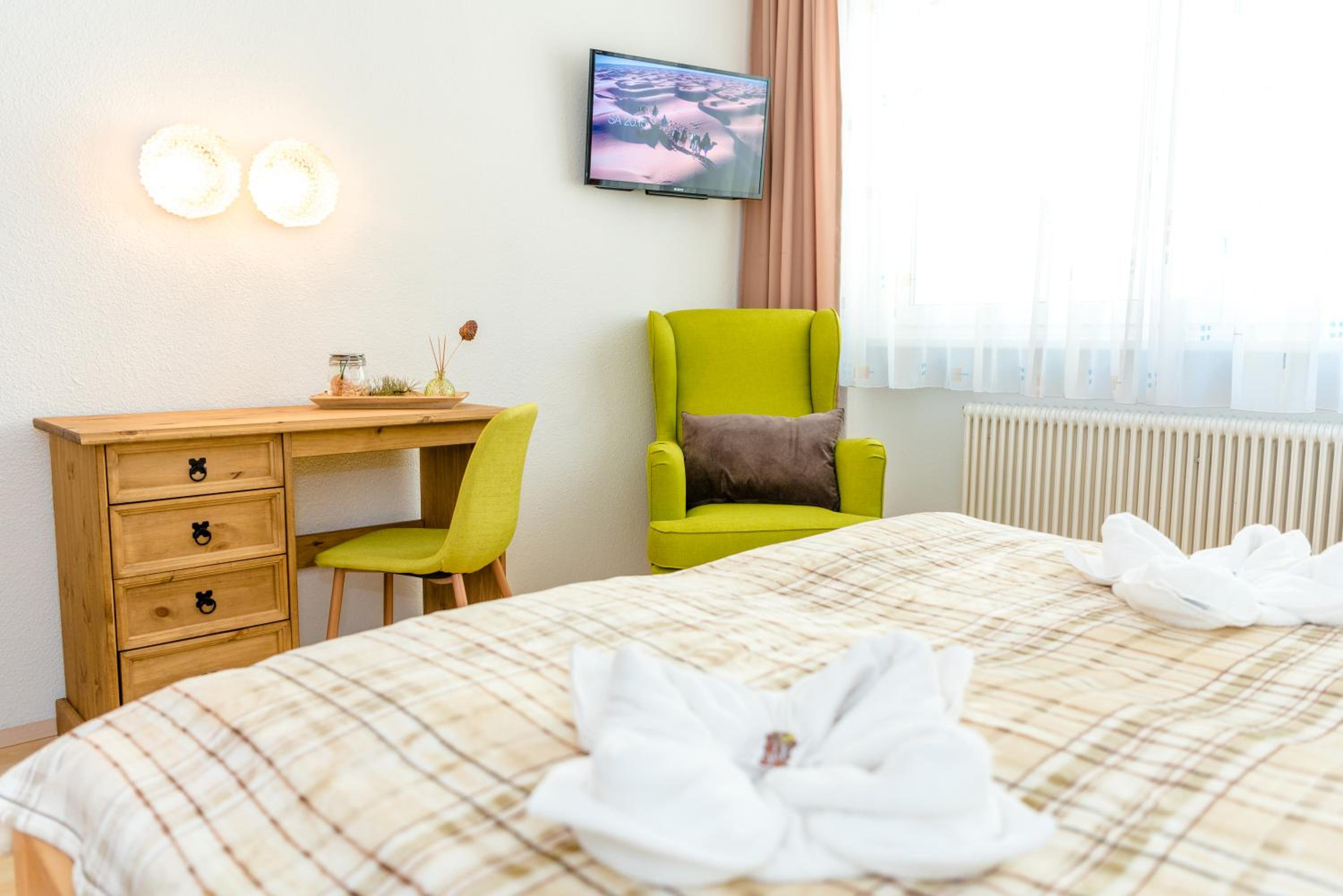 Double or Twin Room with Shower