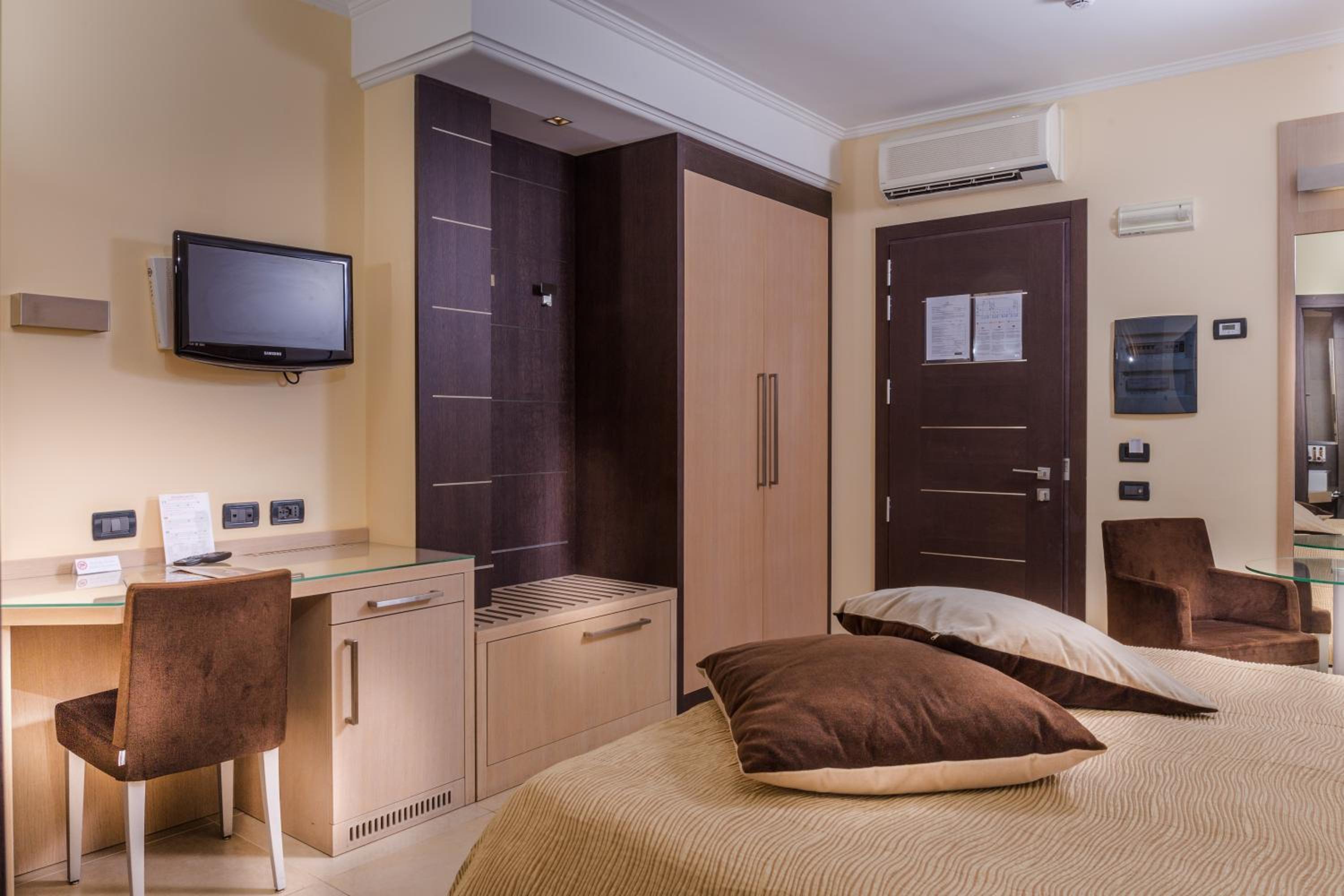 Triple Room photo 2