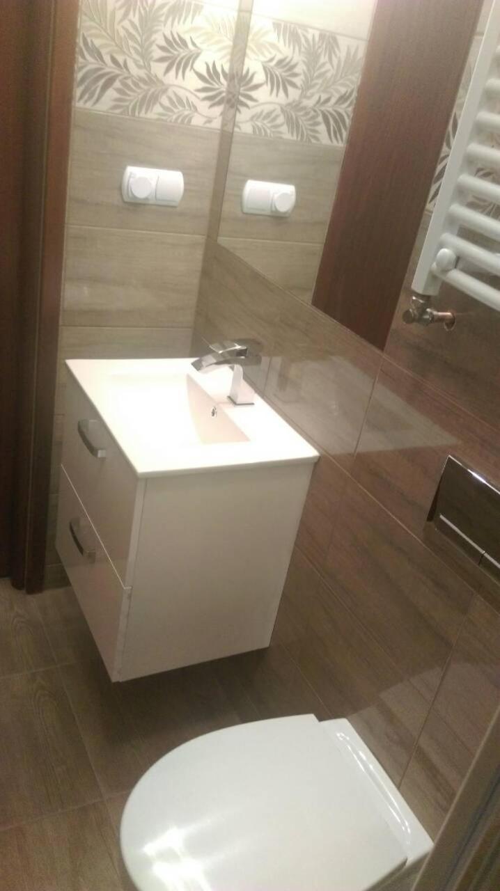 Twin Room with Bathroom photo 3
