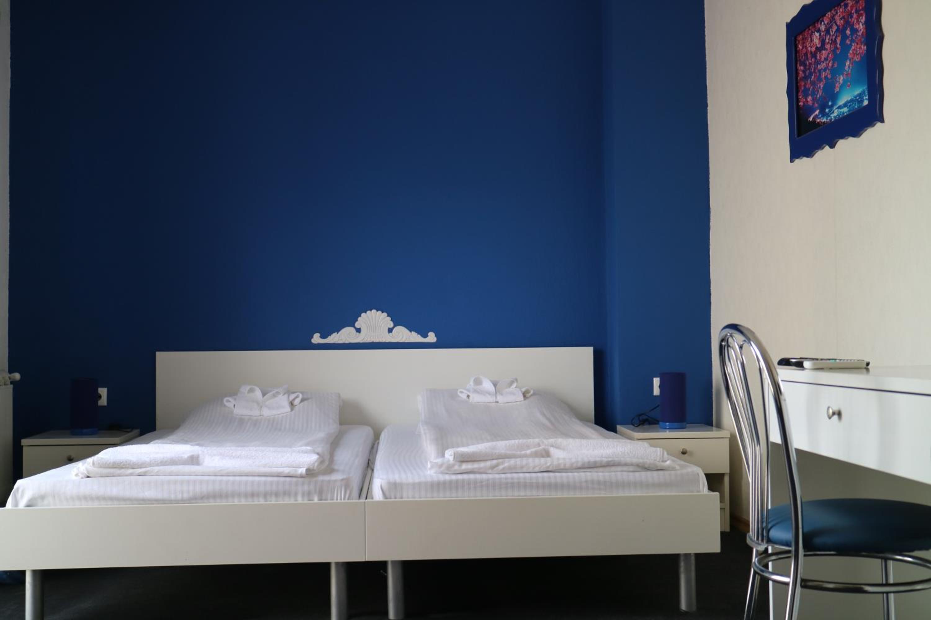 Double Room - Photo 13