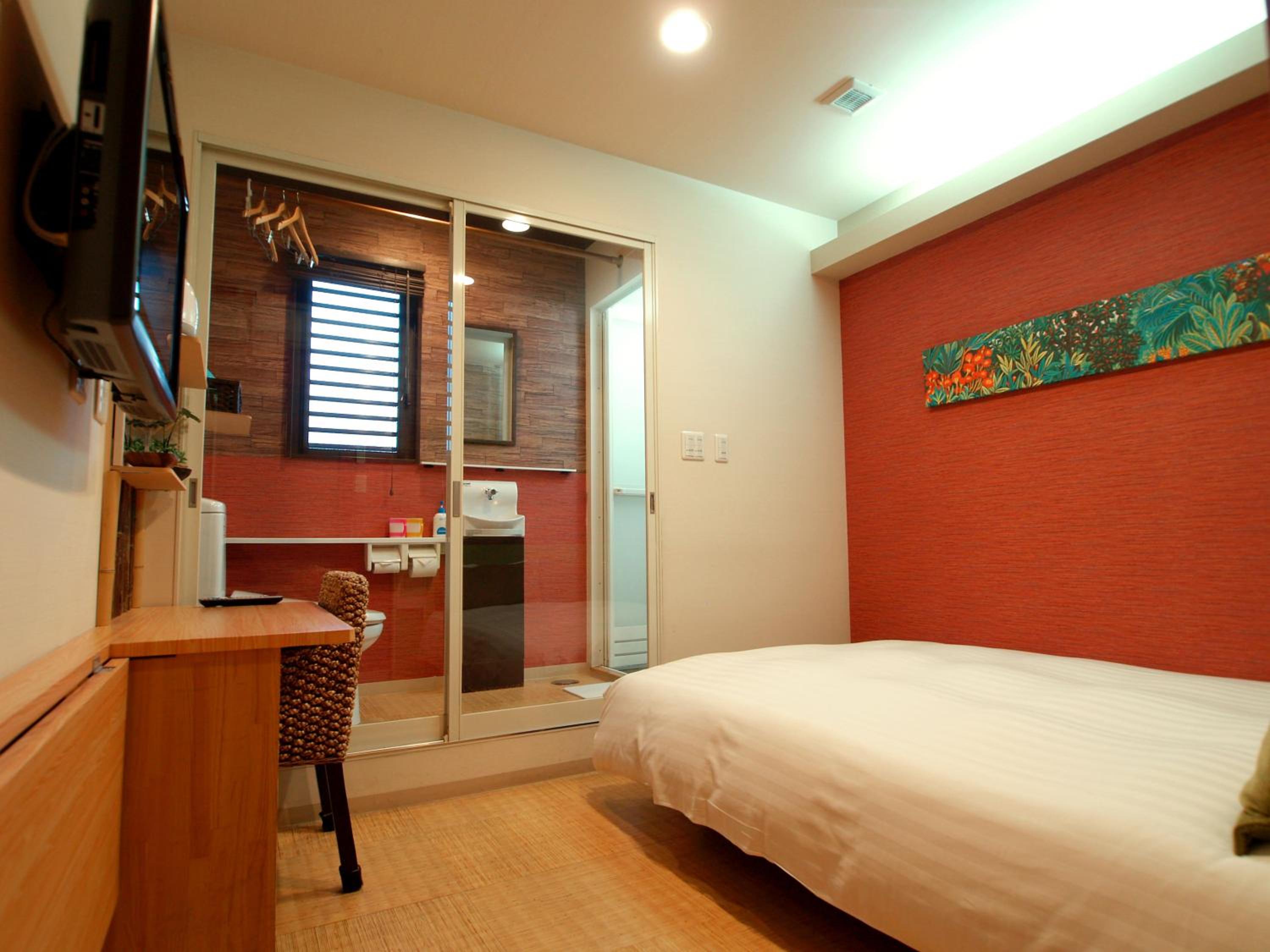 Double Room - Non-Smoking  - Photo 16