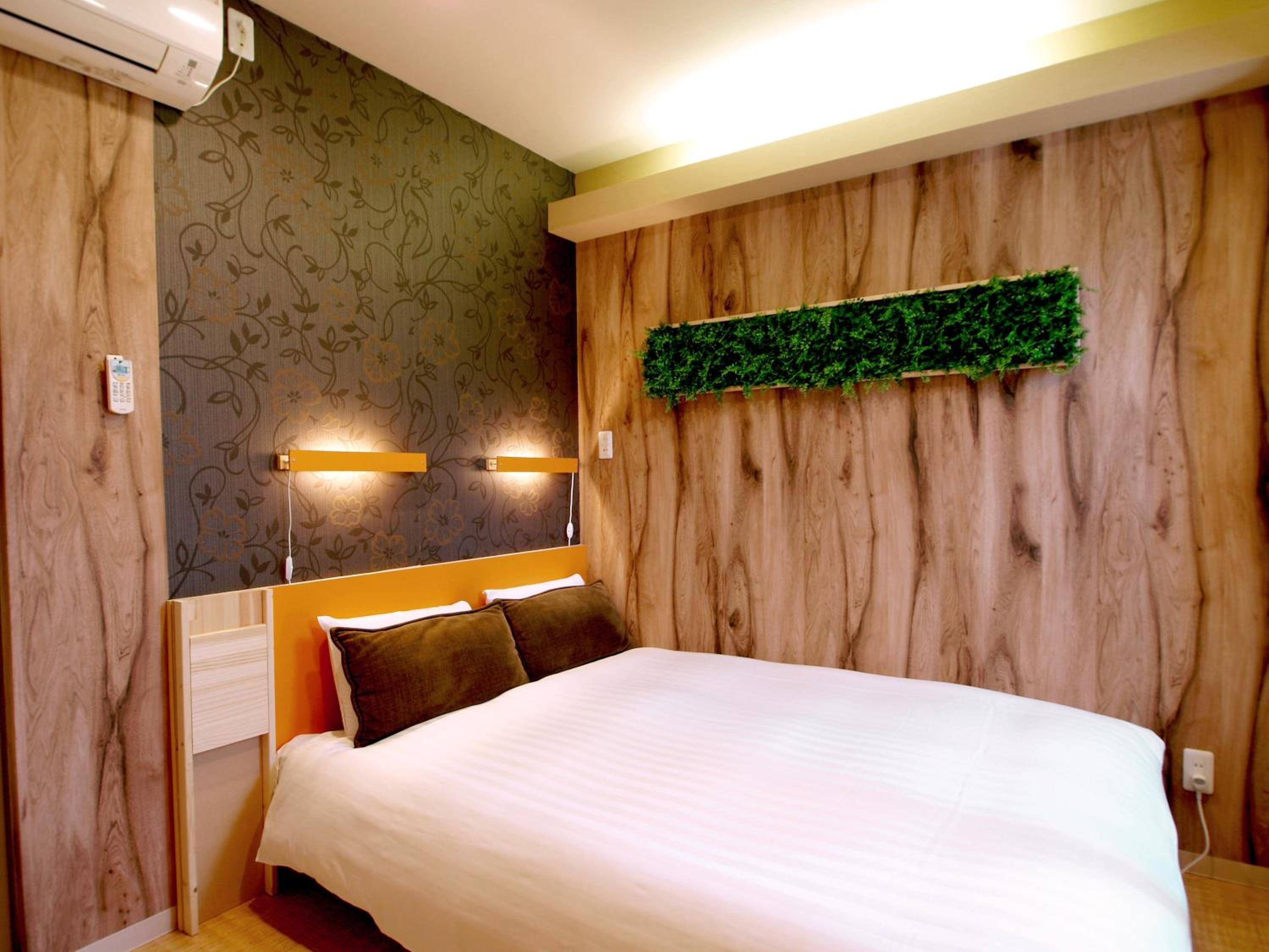 Double Room - Non-Smoking  - Photo 15