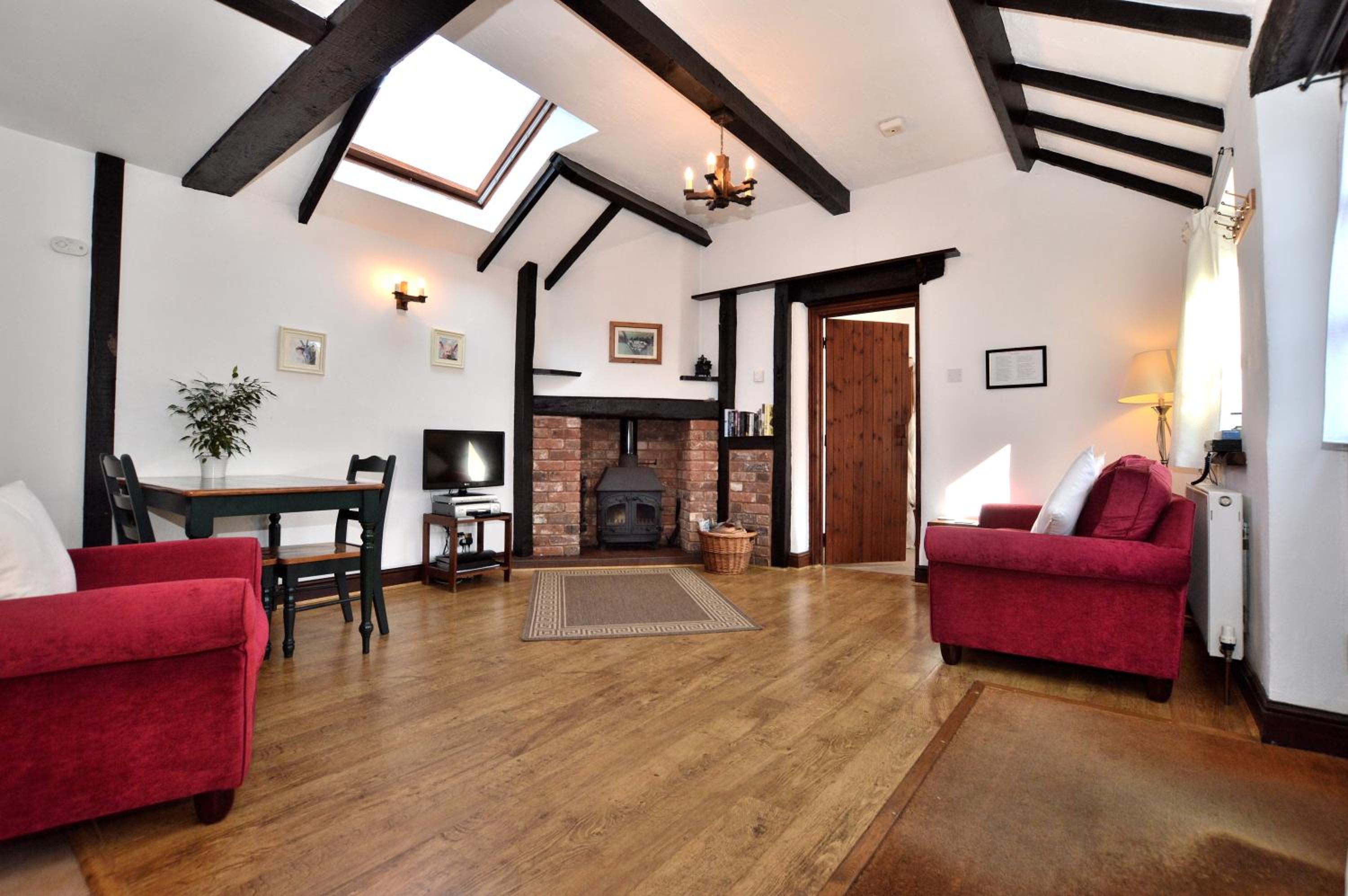 One-Bedroom House - Photo 3