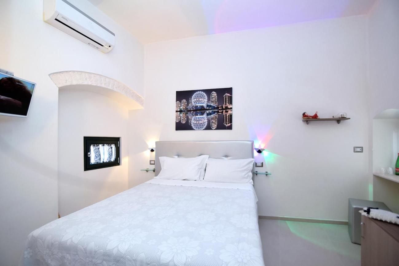 Small Double Room photo 3
